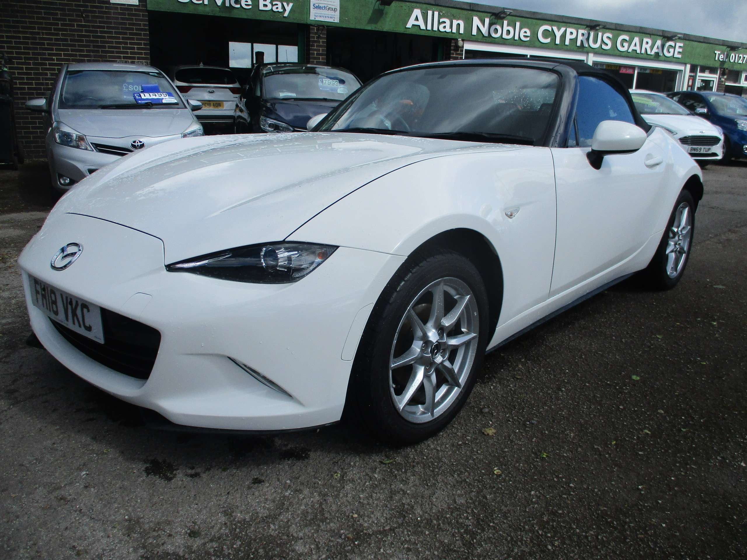 A 2018 MAZDA MX-5 1.5 SKYACTIV-G SE Convertible 2dr Petrol Manual Euro 6 (131 ps) A 2018 MAZDA MX-5 1.5 SKYACTIV-G SE Convertible 2dr Petrol Manual Euro 6 (131 ps)