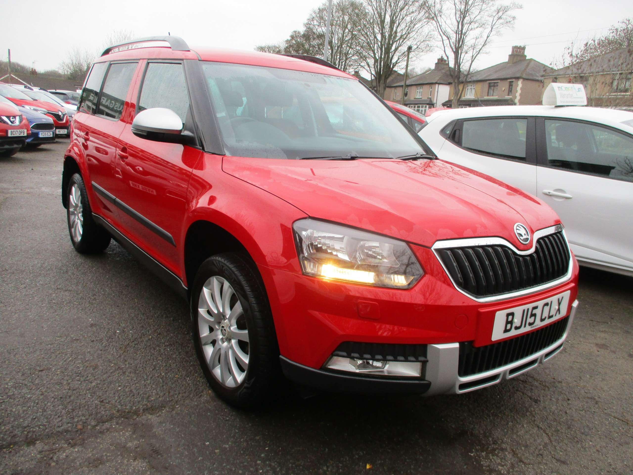 A 2015 SKODA YETI 1.2 TSI SE Outdoor 5dr Petrol Manual Euro 5 (105 ps) A 2015 SKODA YETI 1.2 TSI SE Outdoor 5dr Petrol Manual Euro 5 (105 ps)
