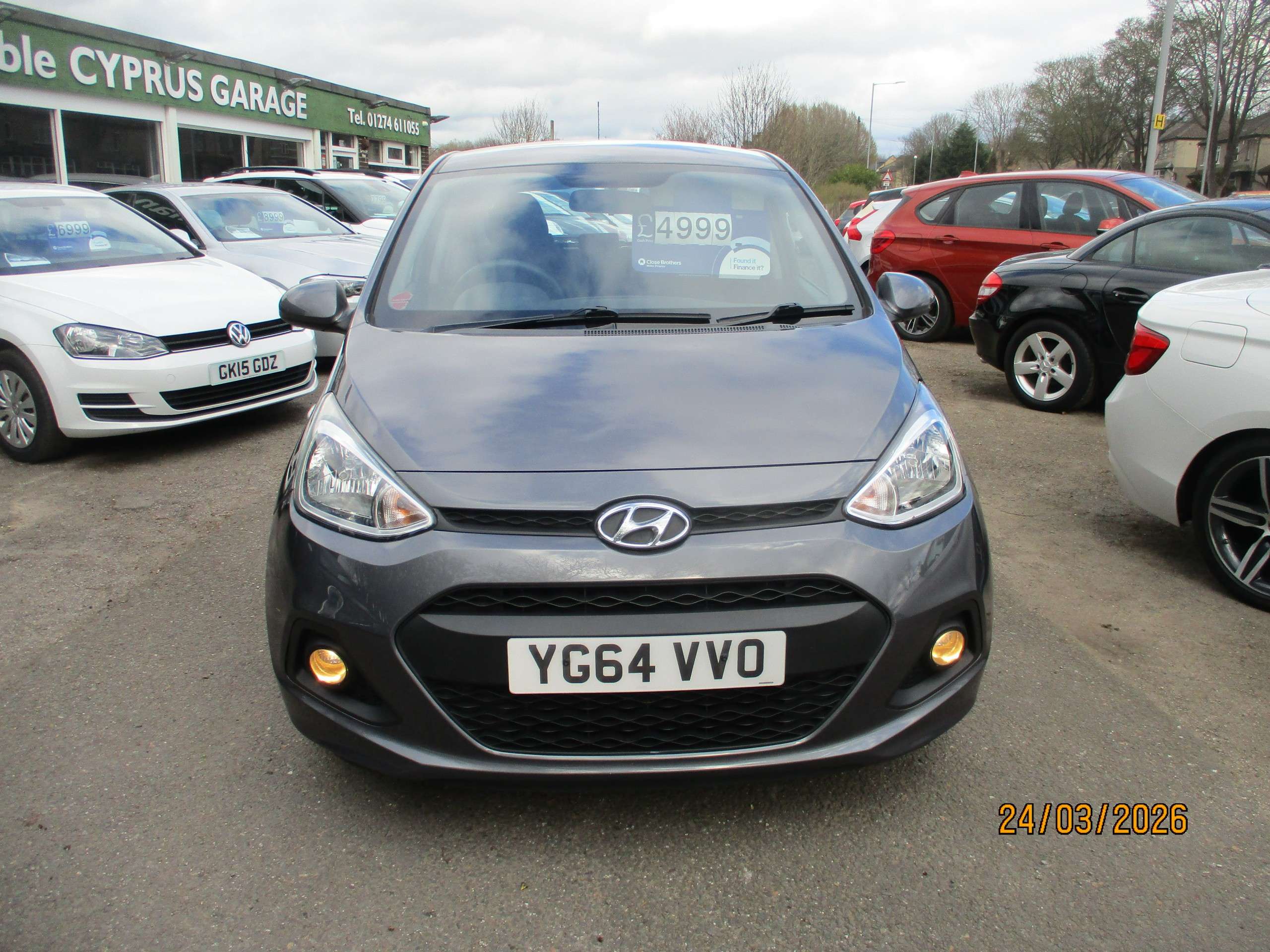 A 2014 HYUNDAI I10 1.2 SE Hatchback 5dr Petrol Manual Euro 5 (87 ps) A 2014 HYUNDAI I10 1.2 SE Hatchback 5dr Petrol Manual Euro 5 (87 ps)