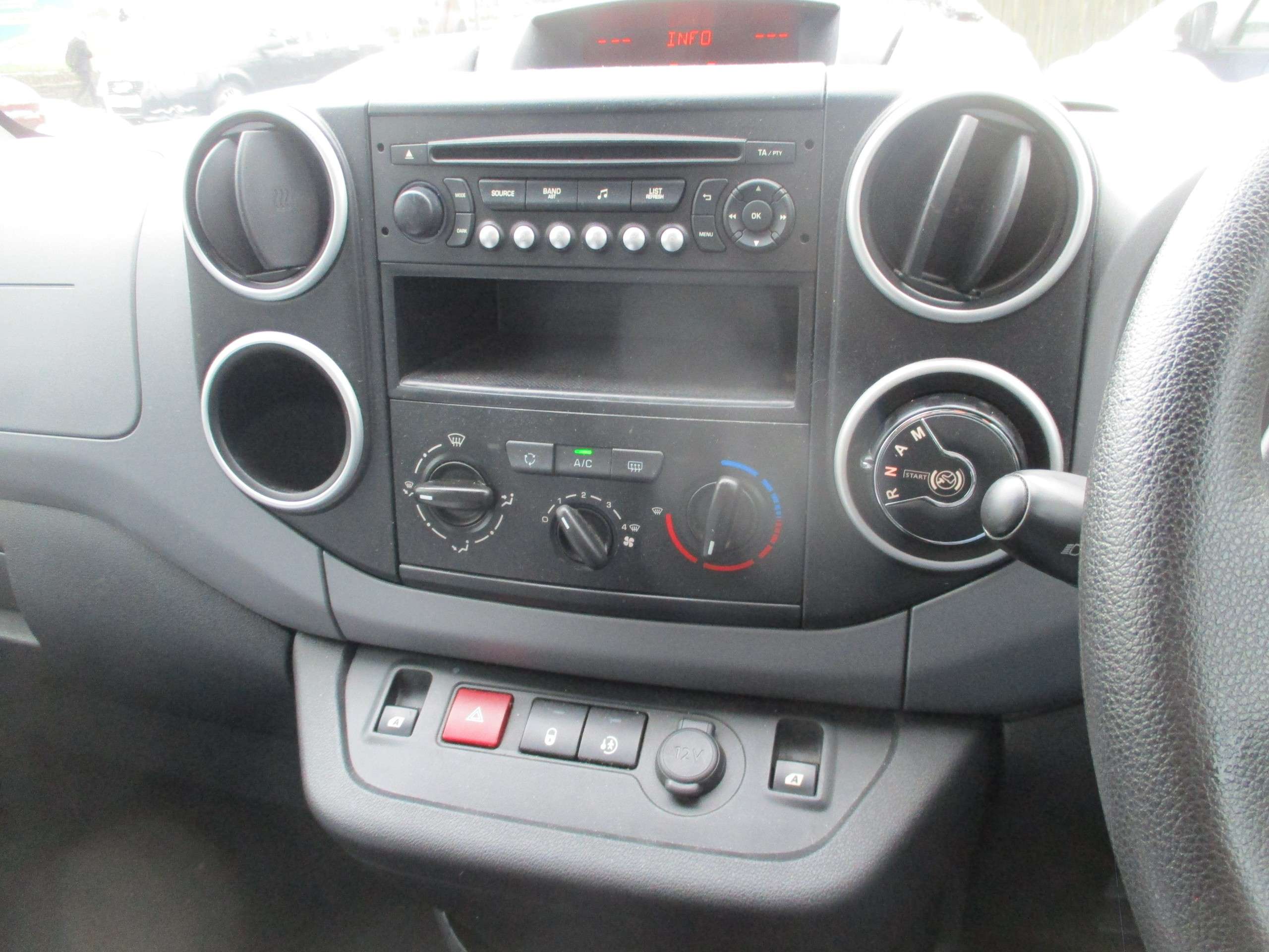 2016 PEUGEOT PARTNER TEPEE 2016 PEUGEOT PARTNER TEPEE