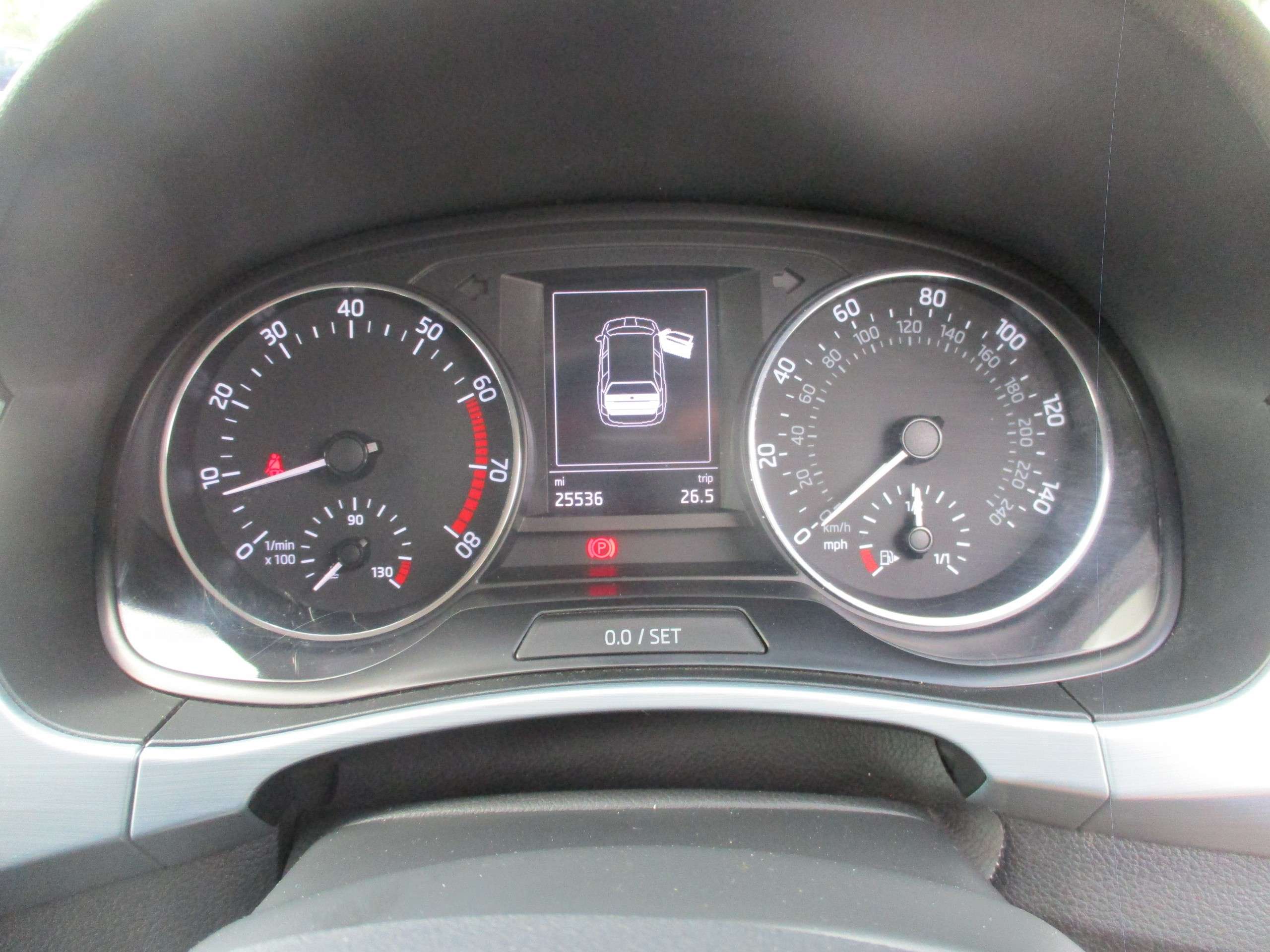 2017 SKODA FABIA 2017 SKODA FABIA