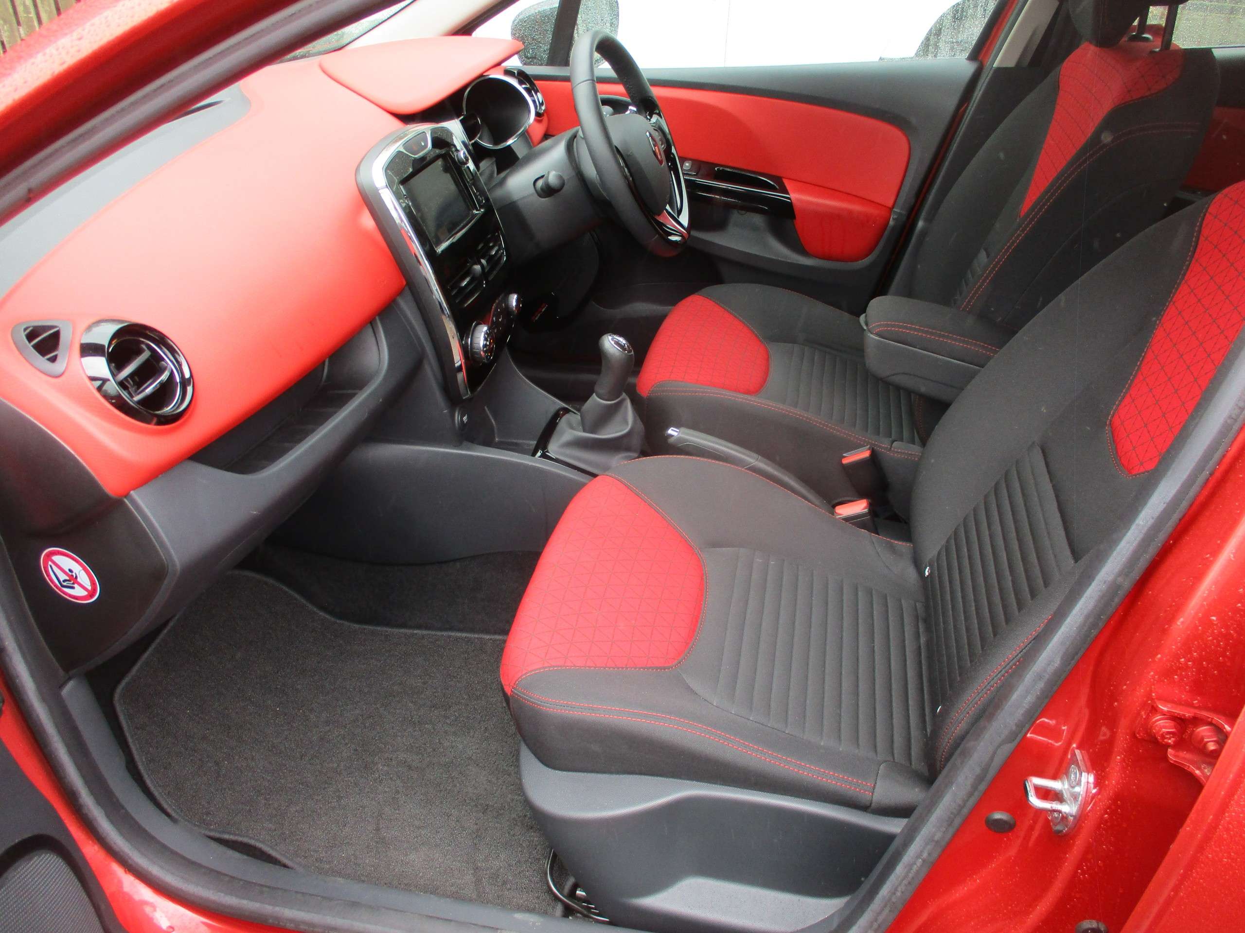 2013 RENAULT CLIO 2013 RENAULT CLIO