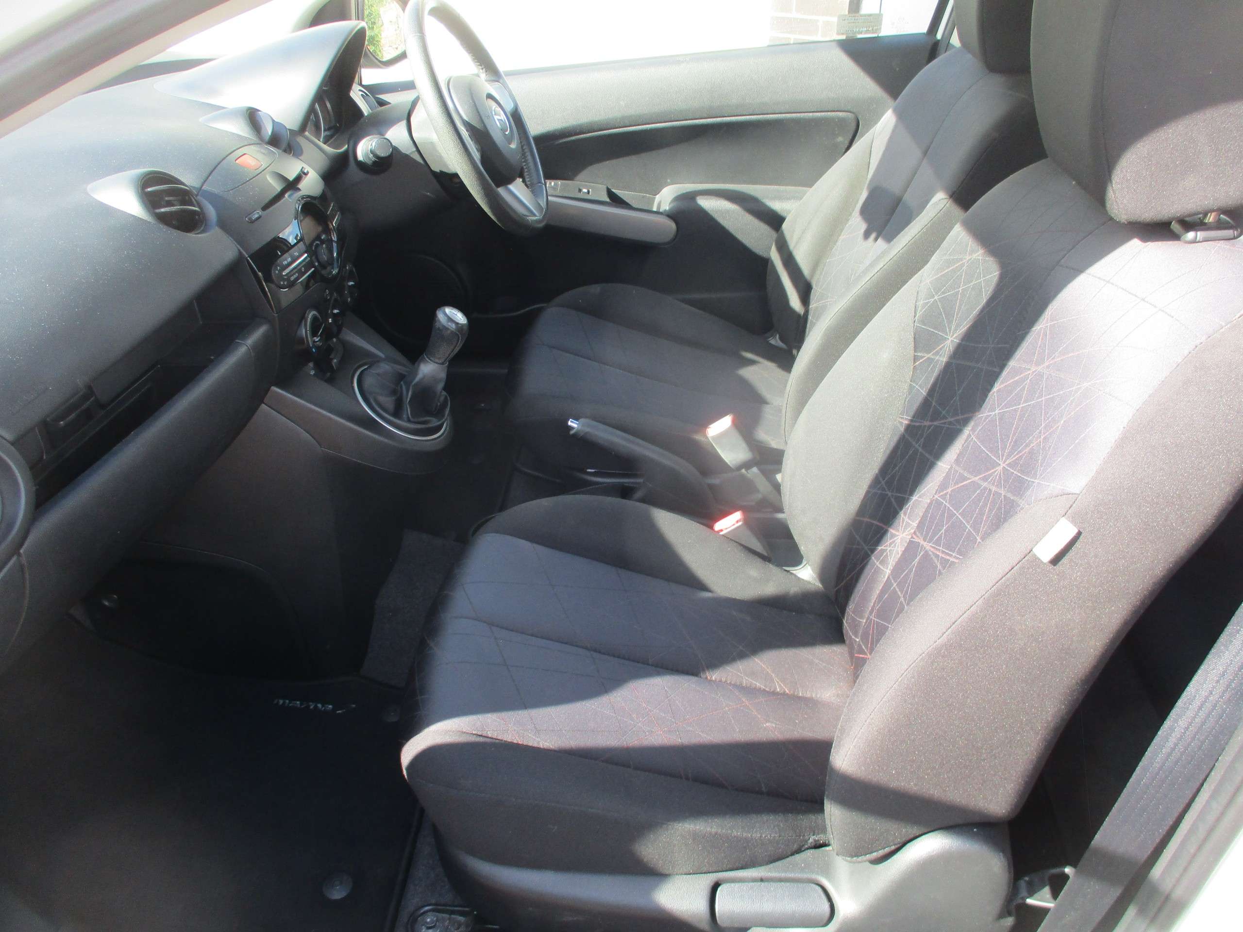 2012 MAZDA MAZDA2 2012 MAZDA MAZDA2
