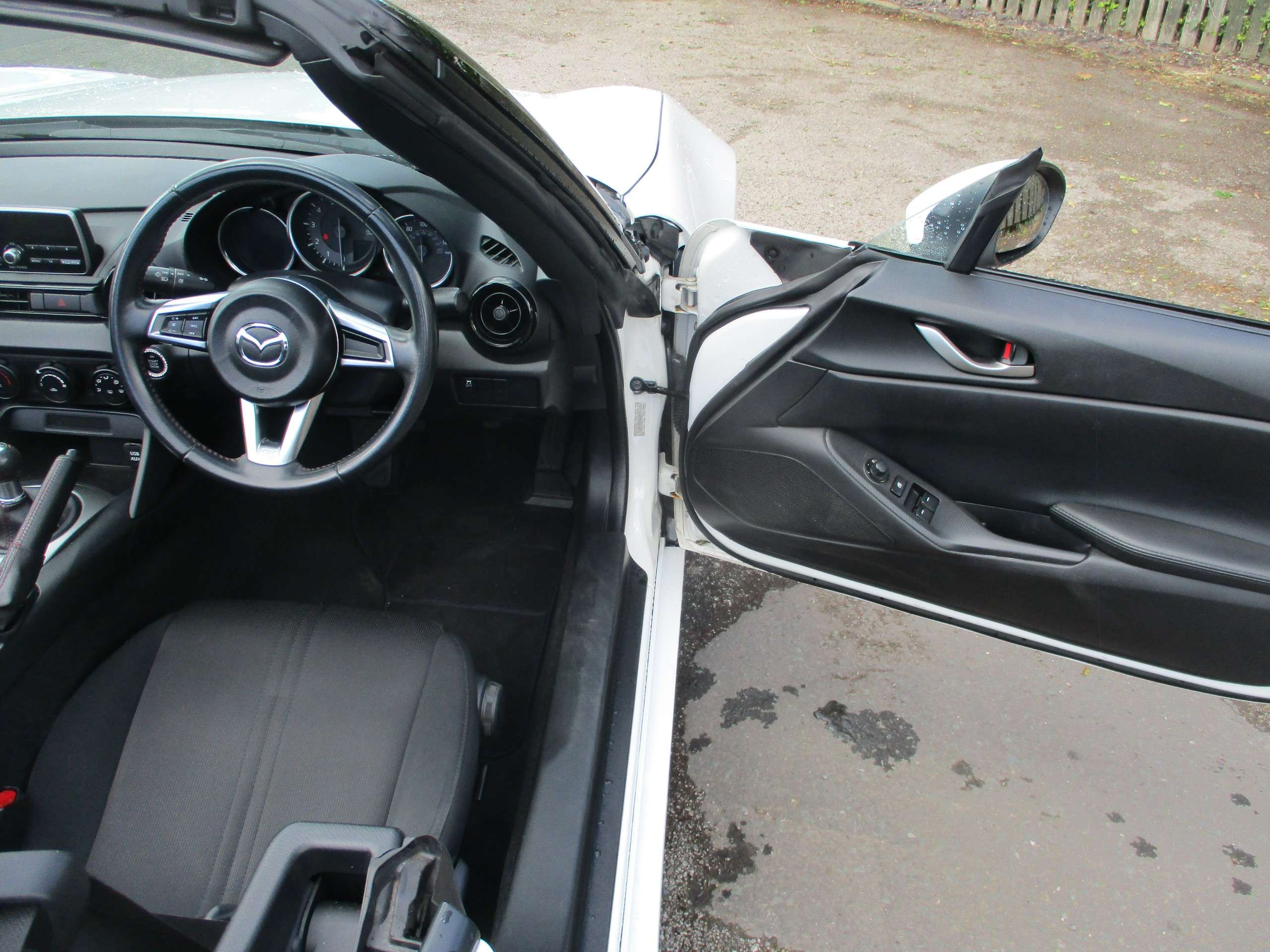 2018 MAZDA MX-5 2018 MAZDA MX-5