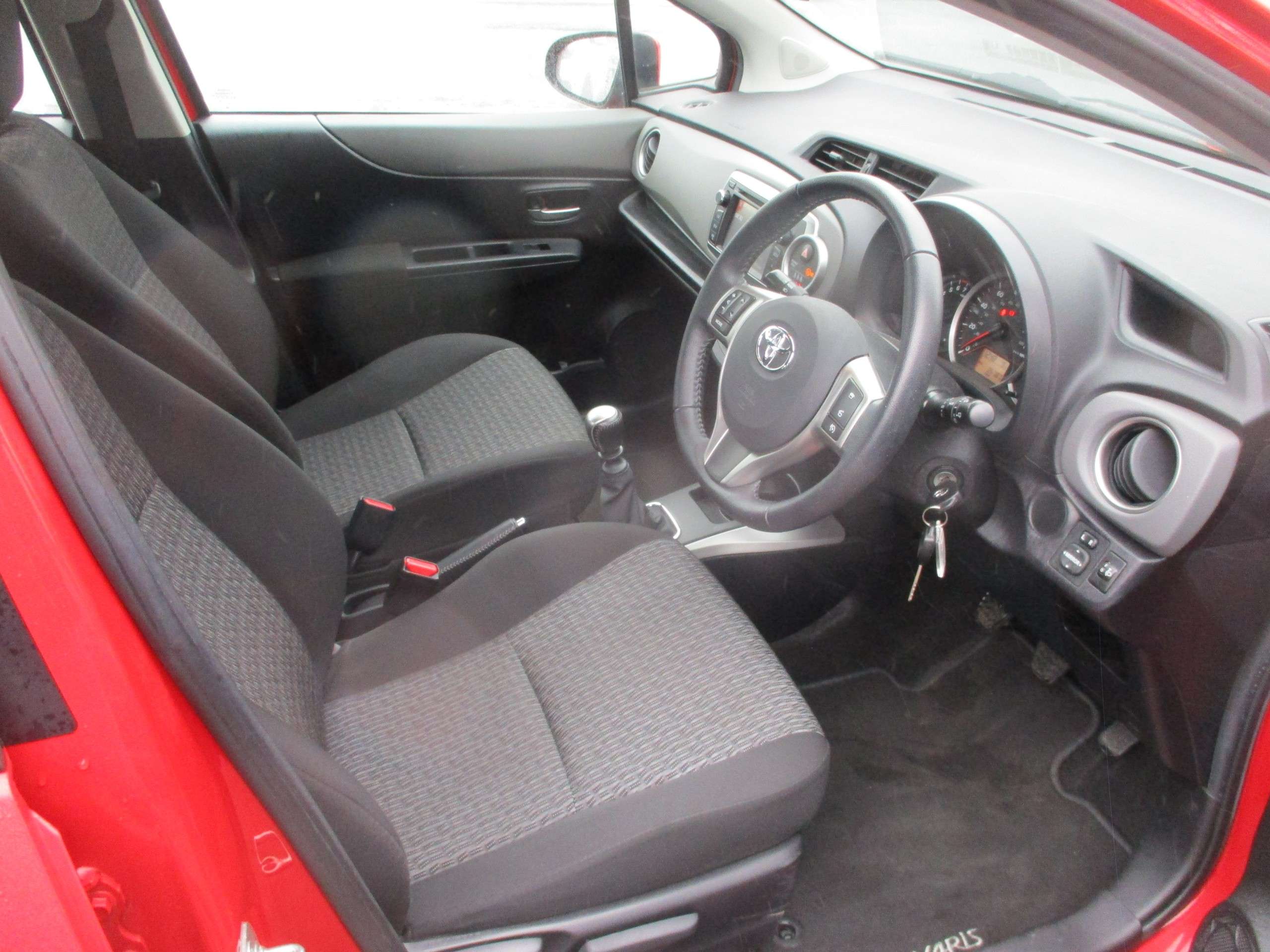 2014 TOYOTA YARIS 2014 TOYOTA YARIS