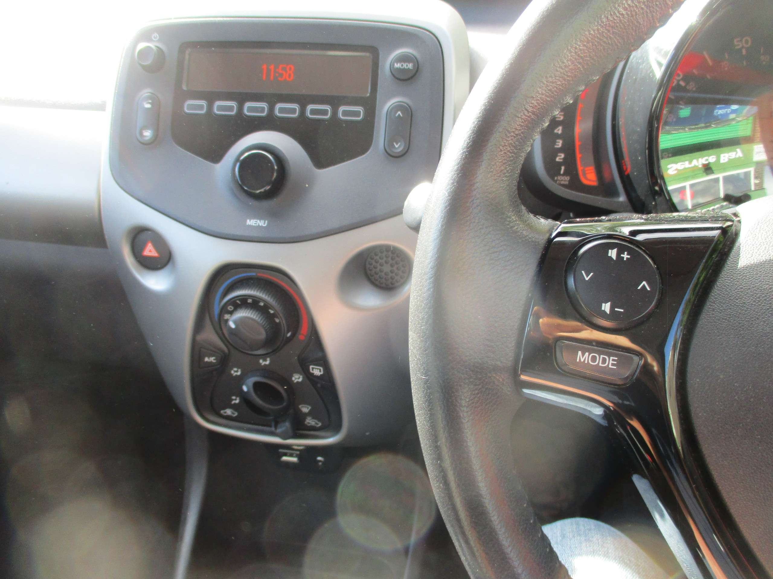 2017 TOYOTA AYGO 2017 TOYOTA AYGO