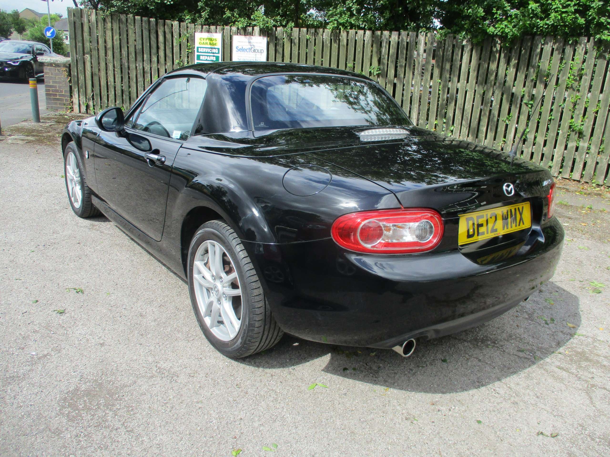 2012 MAZDA MX-5 2012 MAZDA MX-5