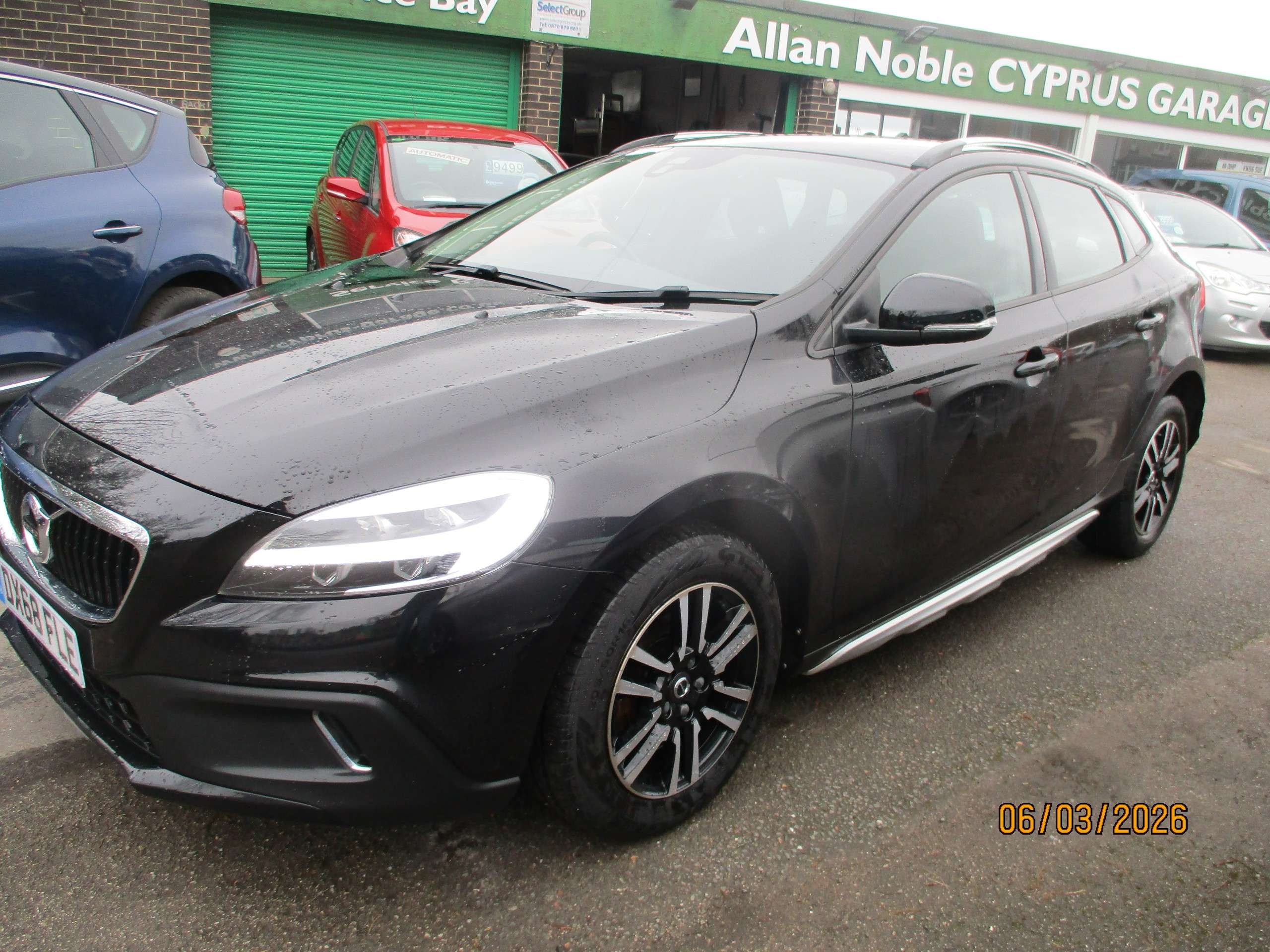 2018 VOLVO V40 CROSS COUNTRY 2018 VOLVO V40 CROSS COUNTRY