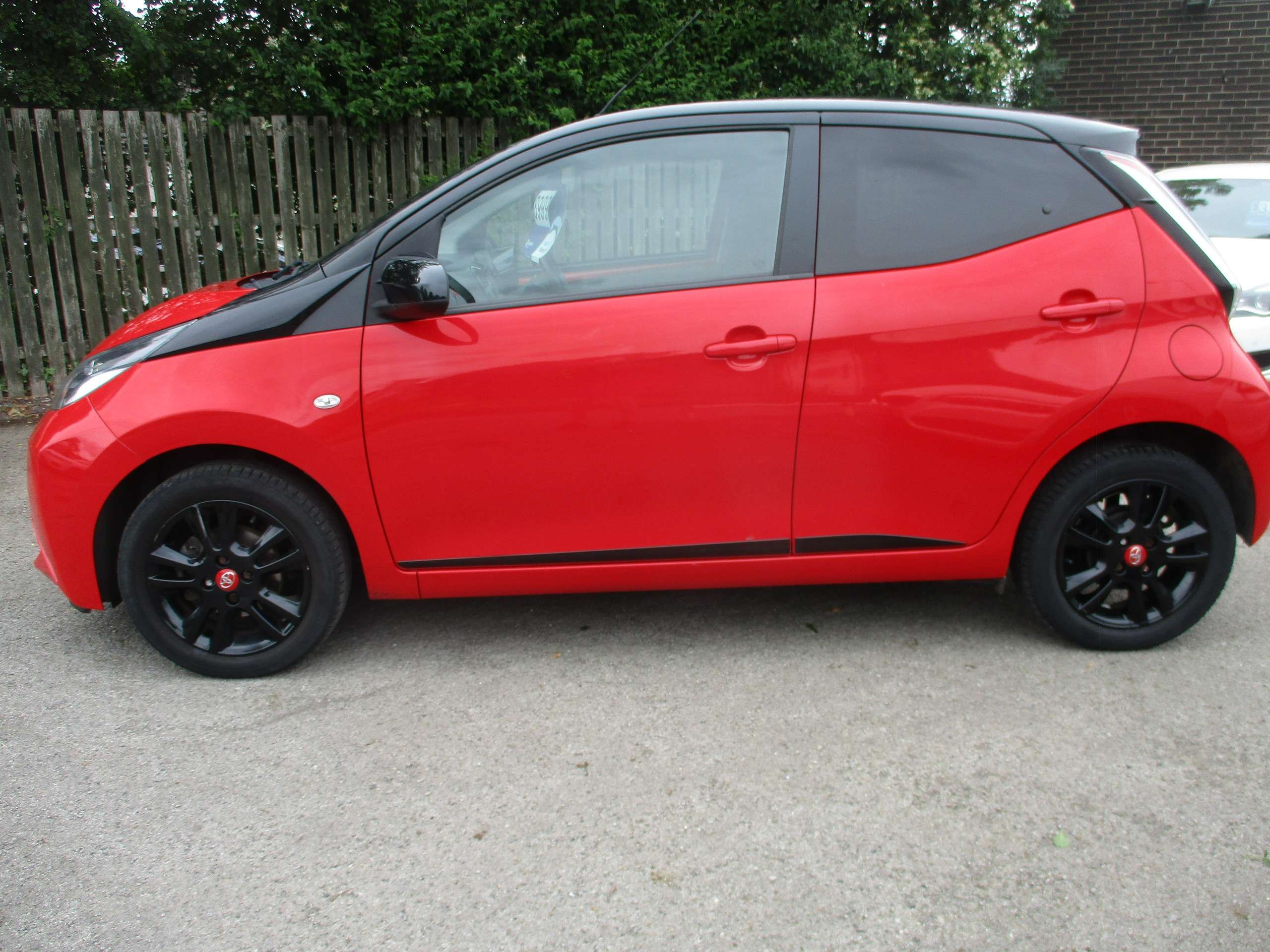 2017 TOYOTA AYGO 2017 TOYOTA AYGO