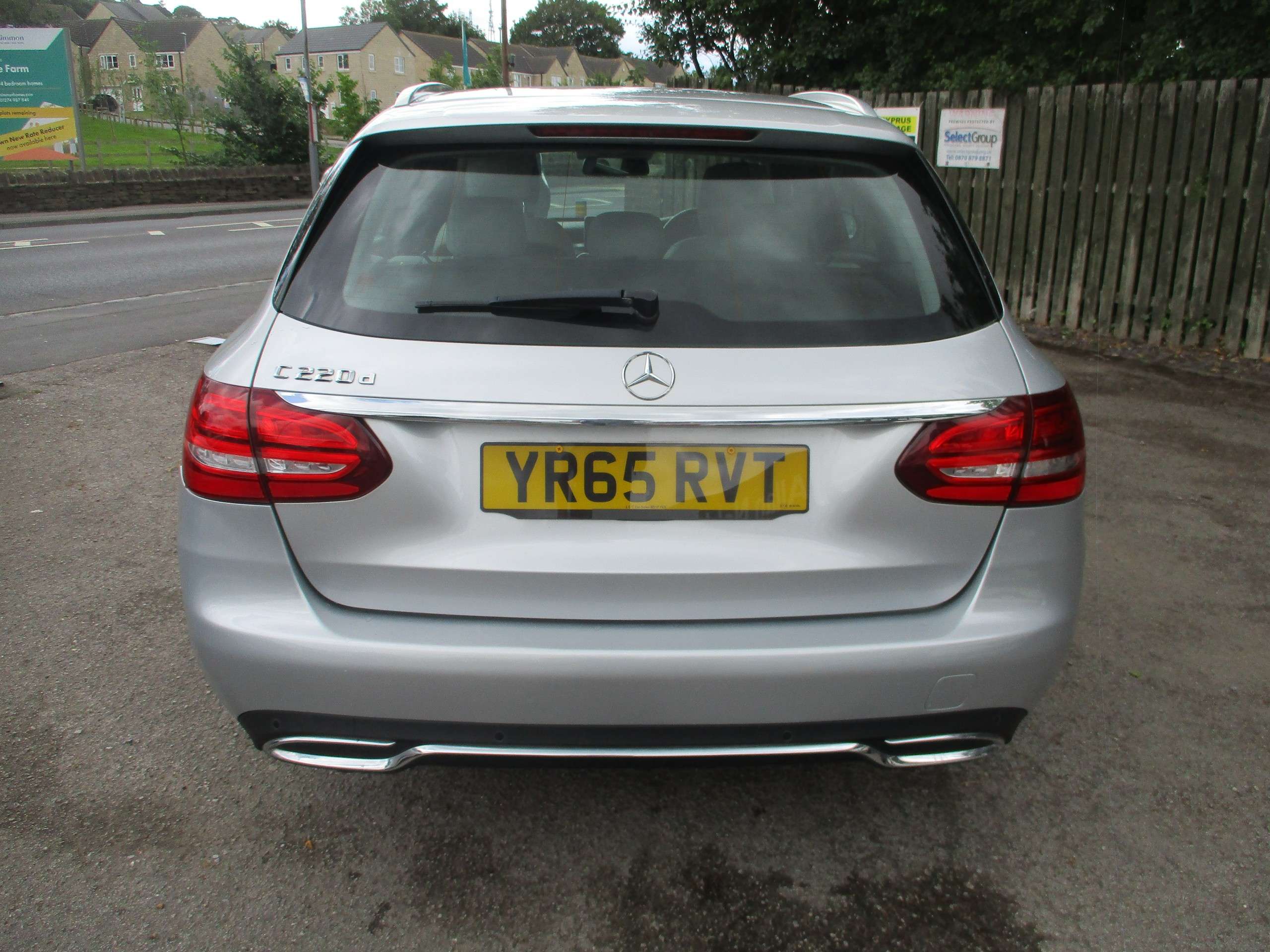 A 2015 MERCEDES-BENZ C CLASS 2.1 C220d Sport Estate 5dr Diesel 7G-Tronic+ Euro 6 (s/s) (170 ps) A 2015 MERCEDES-BENZ C CLASS 2.1 C220d Sport Estate 5dr Diesel 7G-Tronic+ Euro 6 (s/s) (170 ps)