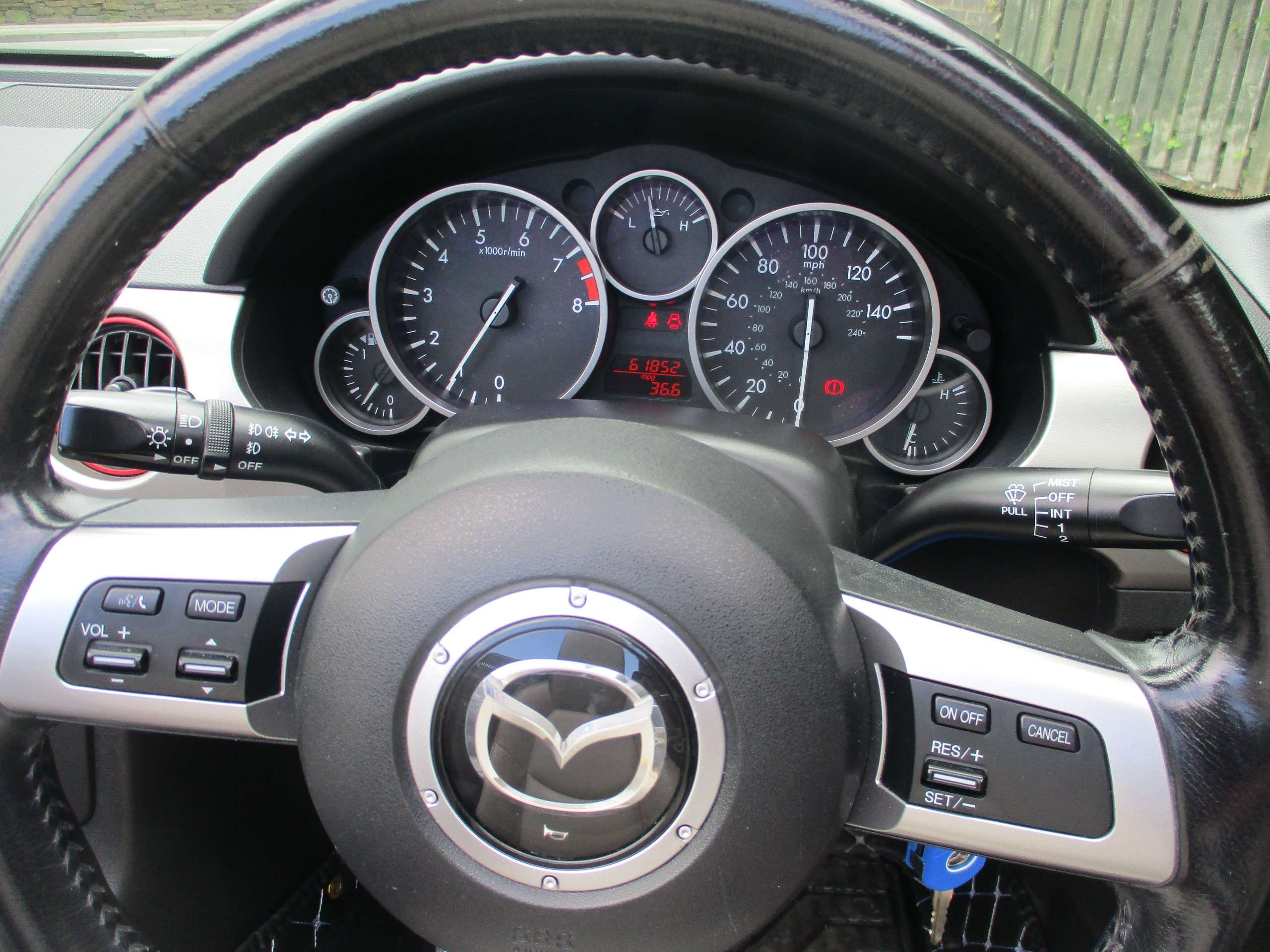 2012 MAZDA MX-5 2012 MAZDA MX-5