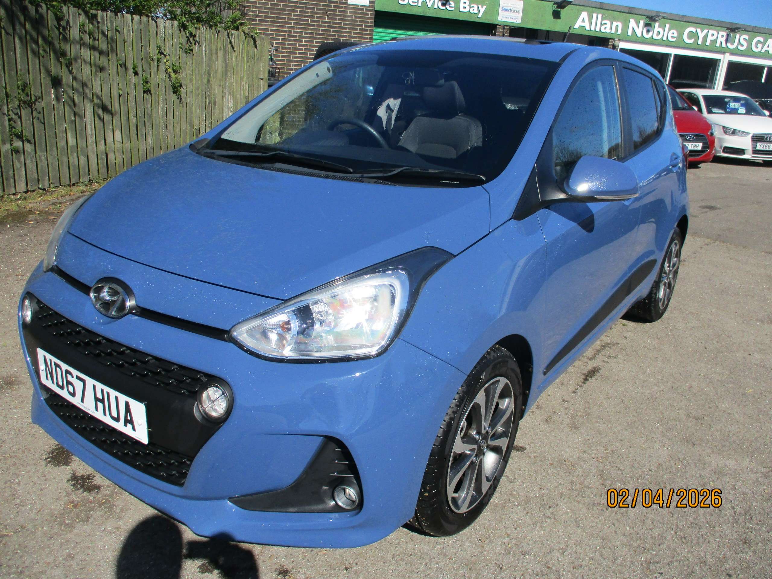 A 2018 HYUNDAI I10 1.2 Premium SE Hatchback 5dr Petrol Manual Euro 6 (87 ps) A 2018 HYUNDAI I10 1.2 Premium SE Hatchback 5dr Petrol Manual Euro 6 (87 ps)