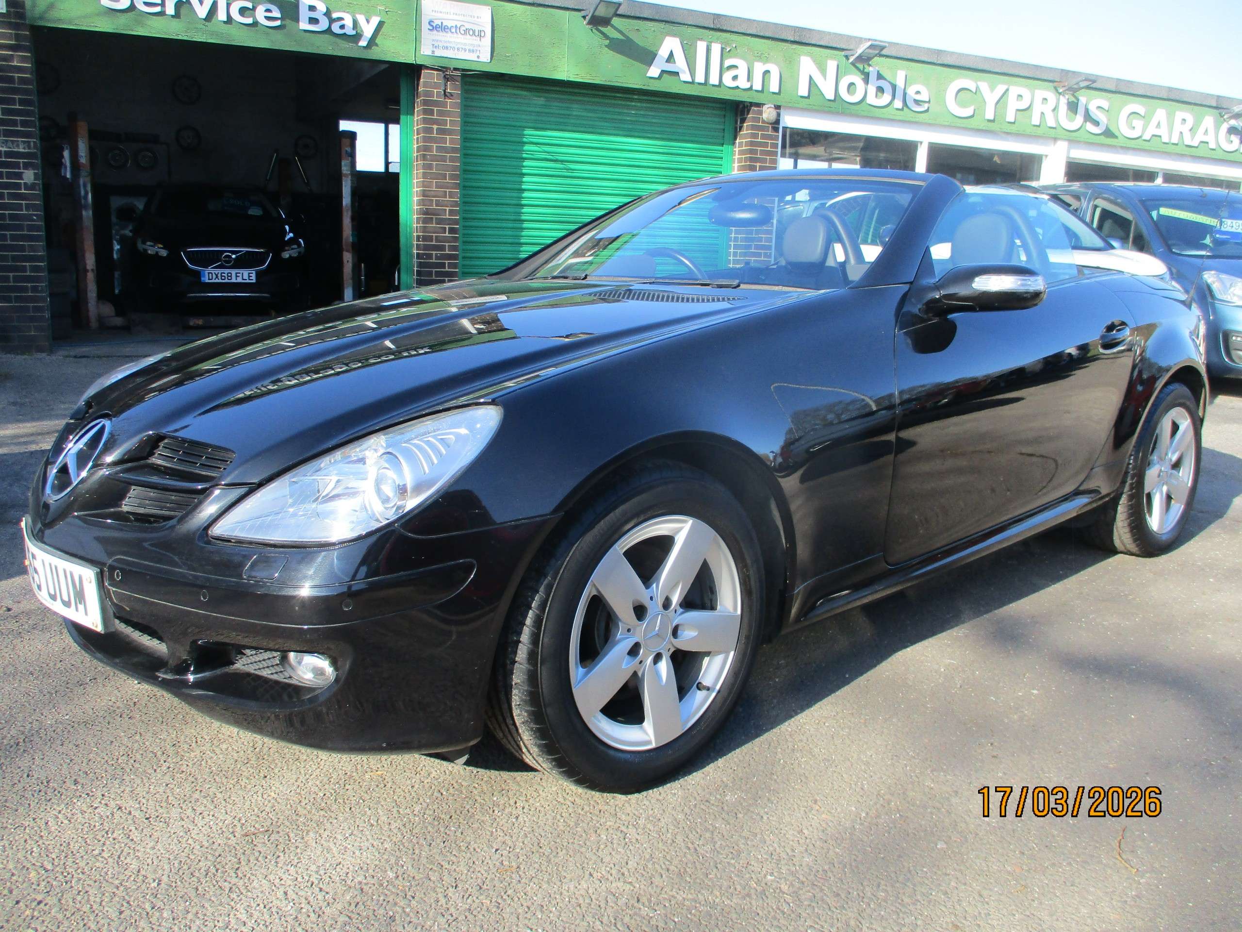 A 2006 MERCEDES-BENZ SLK 3.0 SLK280 Convertible 2dr Petrol 7G-Tronic (222 g/km, 231 bhp) A 2006 MERCEDES-BENZ SLK 3.0 SLK280 Convertible 2dr Petrol 7G-Tronic (222 g/km, 231 bhp)