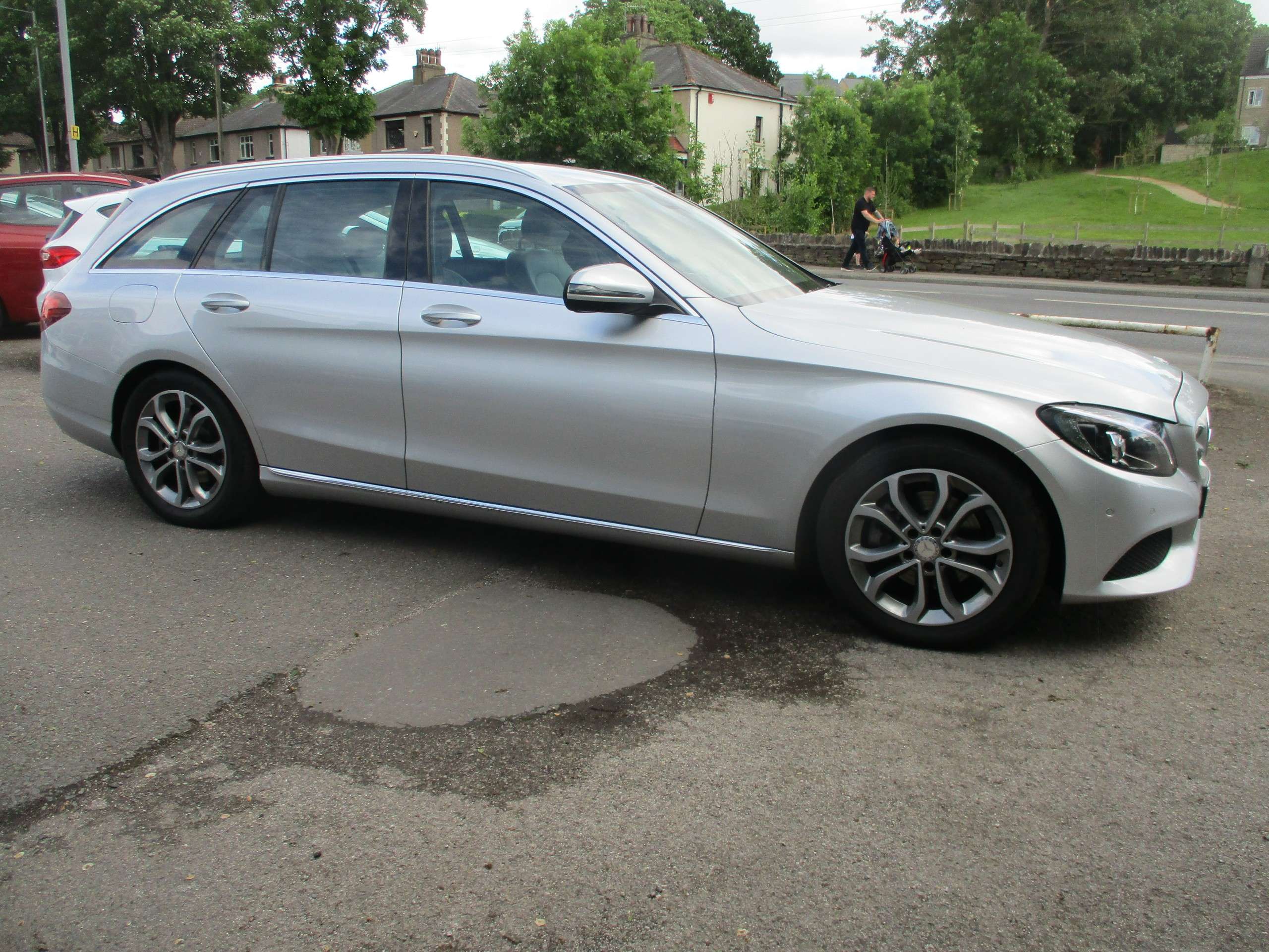 A 2015 MERCEDES-BENZ C CLASS 2.1 C220d Sport Estate 5dr Diesel 7G-Tronic+ Euro 6 (s/s) (170 ps) A 2015 MERCEDES-BENZ C CLASS 2.1 C220d Sport Estate 5dr Diesel 7G-Tronic+ Euro 6 (s/s) (170 ps)