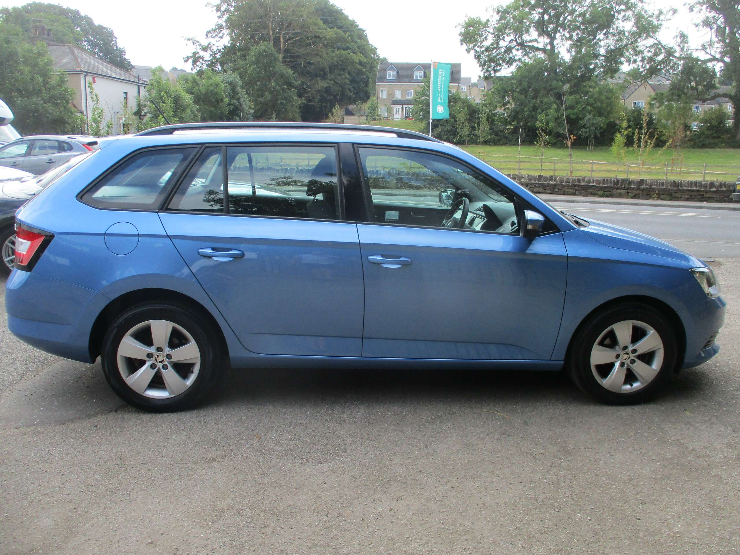 2017 SKODA FABIA 2017 SKODA FABIA