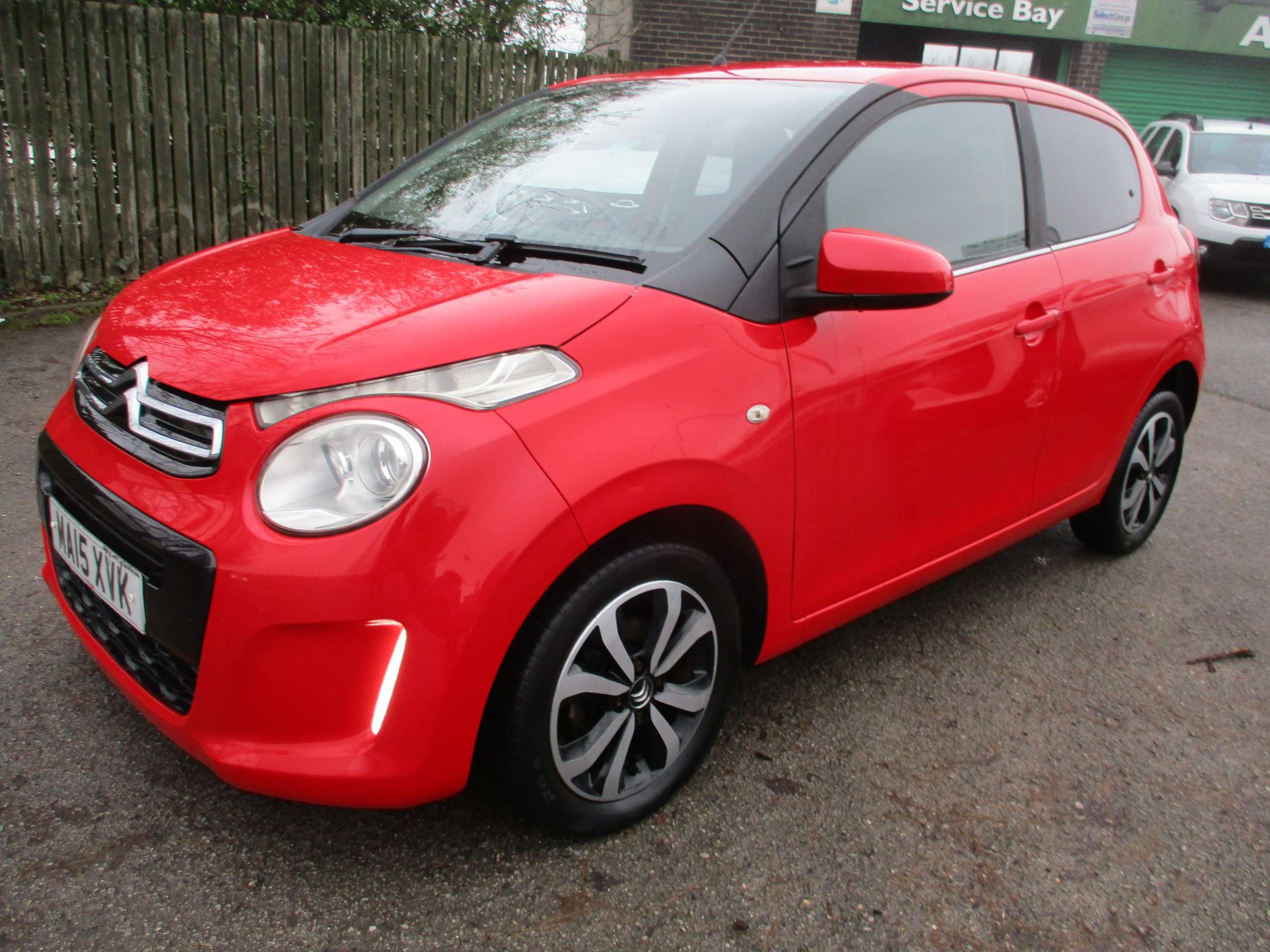 A 2015 CITROEN C1 1.0 VTi Flair Hatchback 5dr Petrol Manual Euro 5 (68 ps) A 2015 CITROEN C1 1.0 VTi Flair Hatchback 5dr Petrol Manual Euro 5 (68 ps)