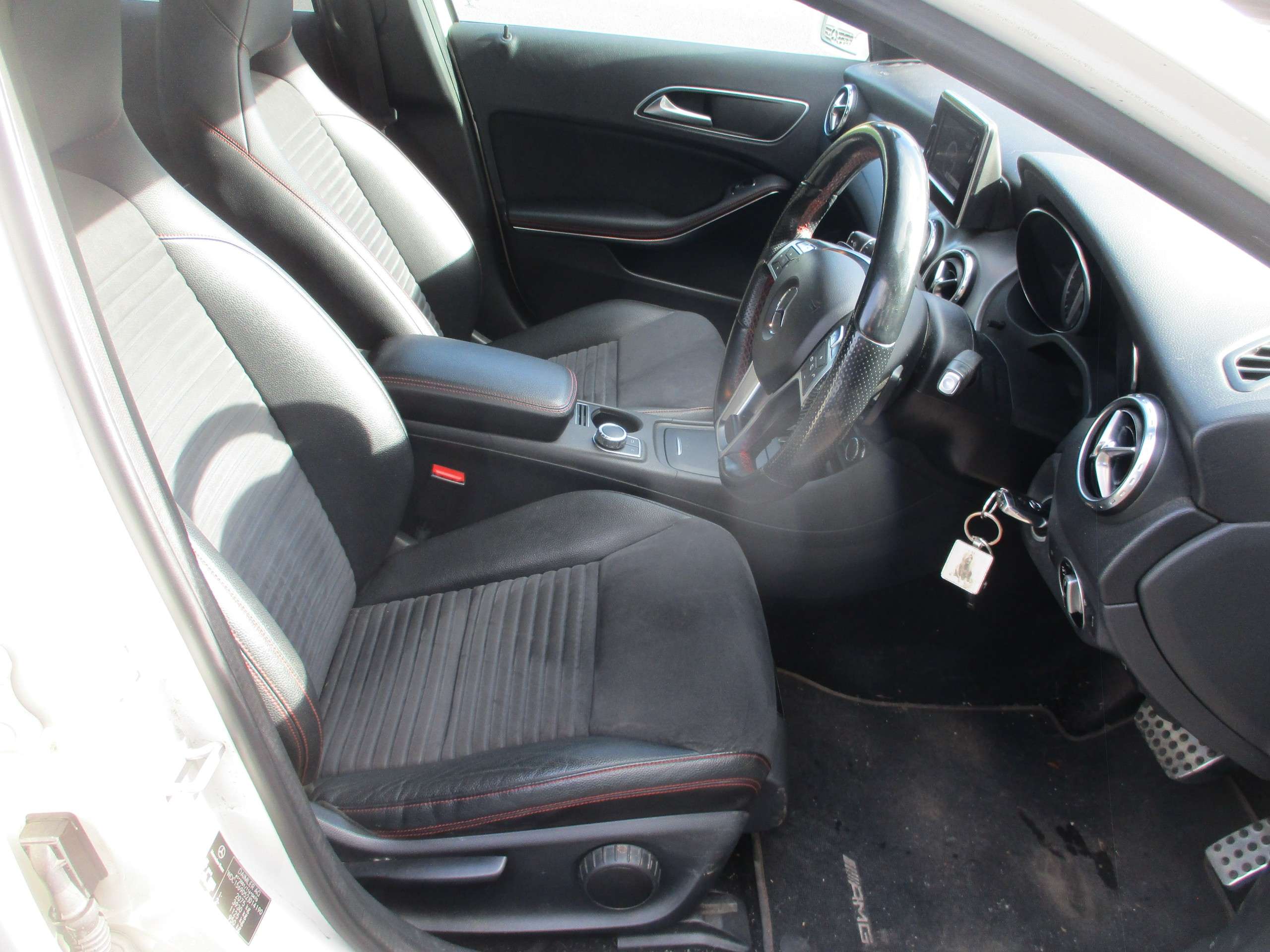 2015 MERCEDES-BENZ GLA 2015 MERCEDES-BENZ GLA