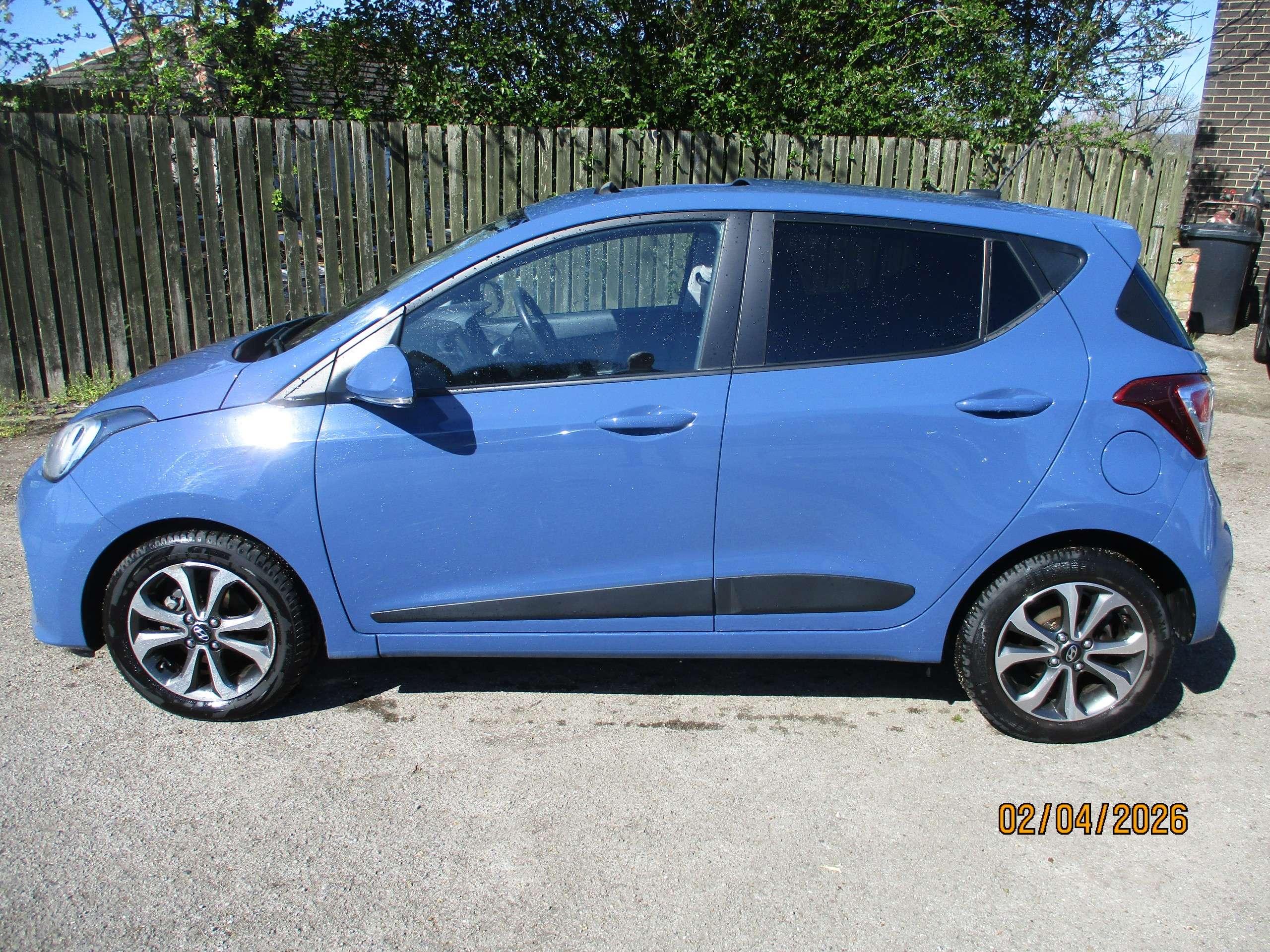 A 2018 HYUNDAI I10 1.2 Premium SE Hatchback 5dr Petrol Manual Euro 6 (87 ps) A 2018 HYUNDAI I10 1.2 Premium SE Hatchback 5dr Petrol Manual Euro 6 (87 ps)