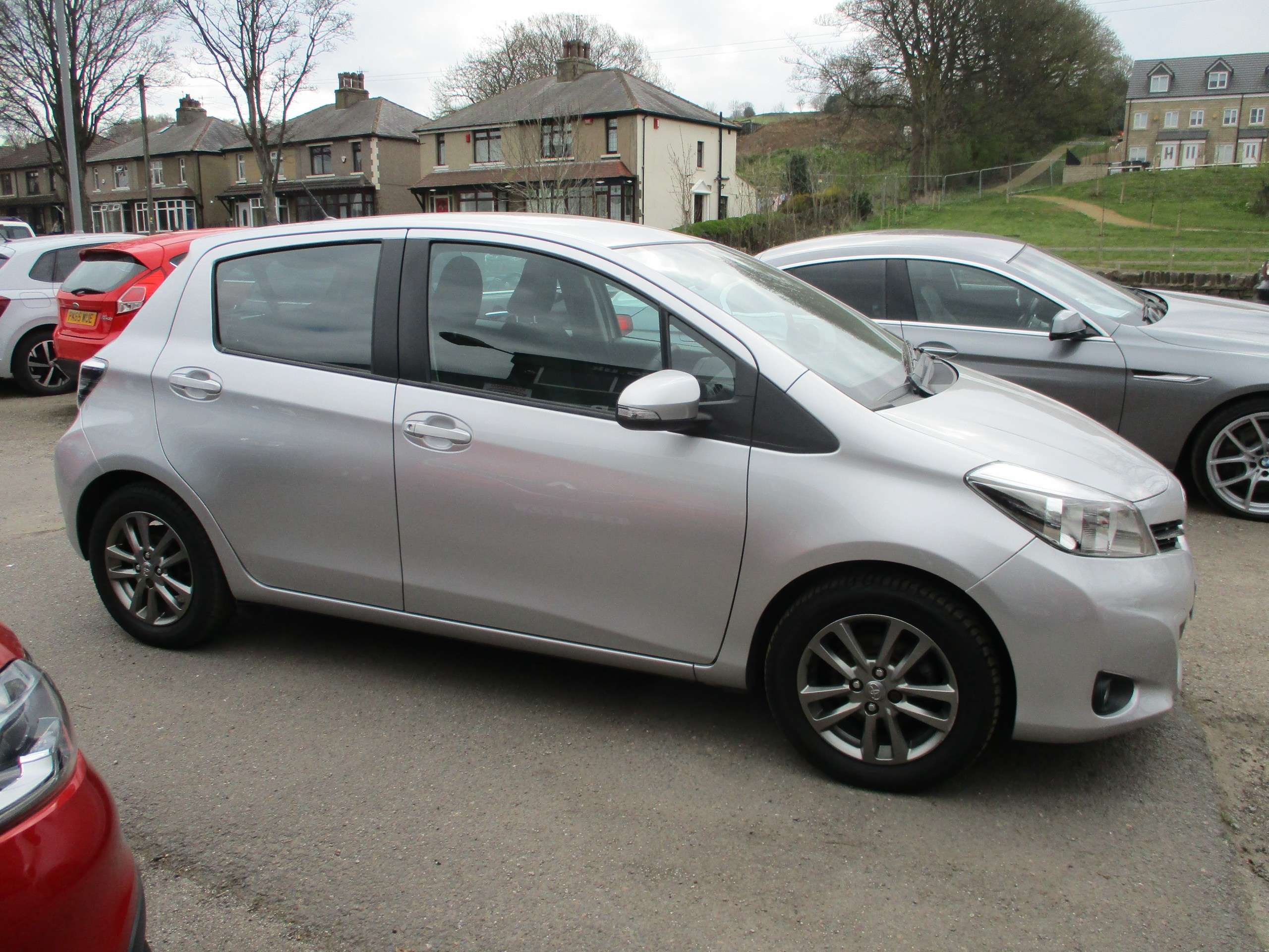 2014 TOYOTA YARIS 2014 TOYOTA YARIS