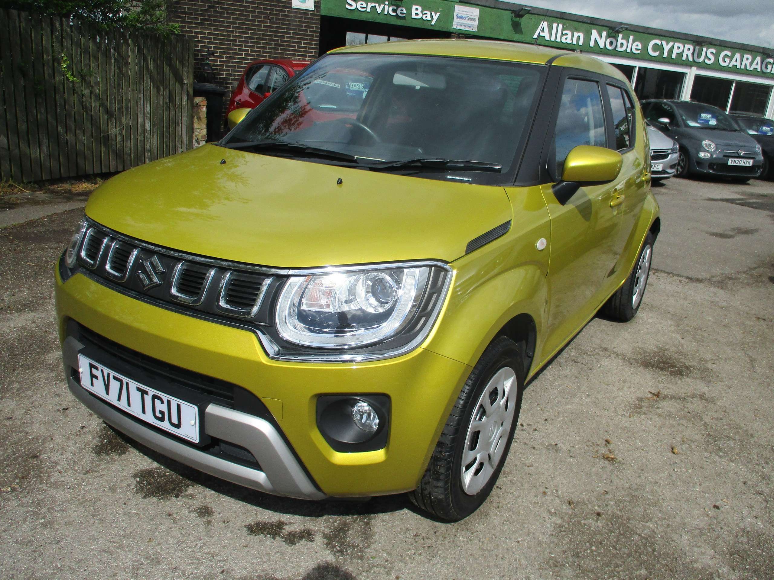 A 2021 SUZUKI IGNIS 1.2 Dualjet MHEV SZ3 Hatchback 5dr Petrol Hybrid Manual Euro 6 (s/s) (83 ps) A 2021 SUZUKI IGNIS 1.2 Dualjet MHEV SZ3 Hatchback 5dr Petrol Hybrid Manual Euro 6 (s/s) (83 ps)