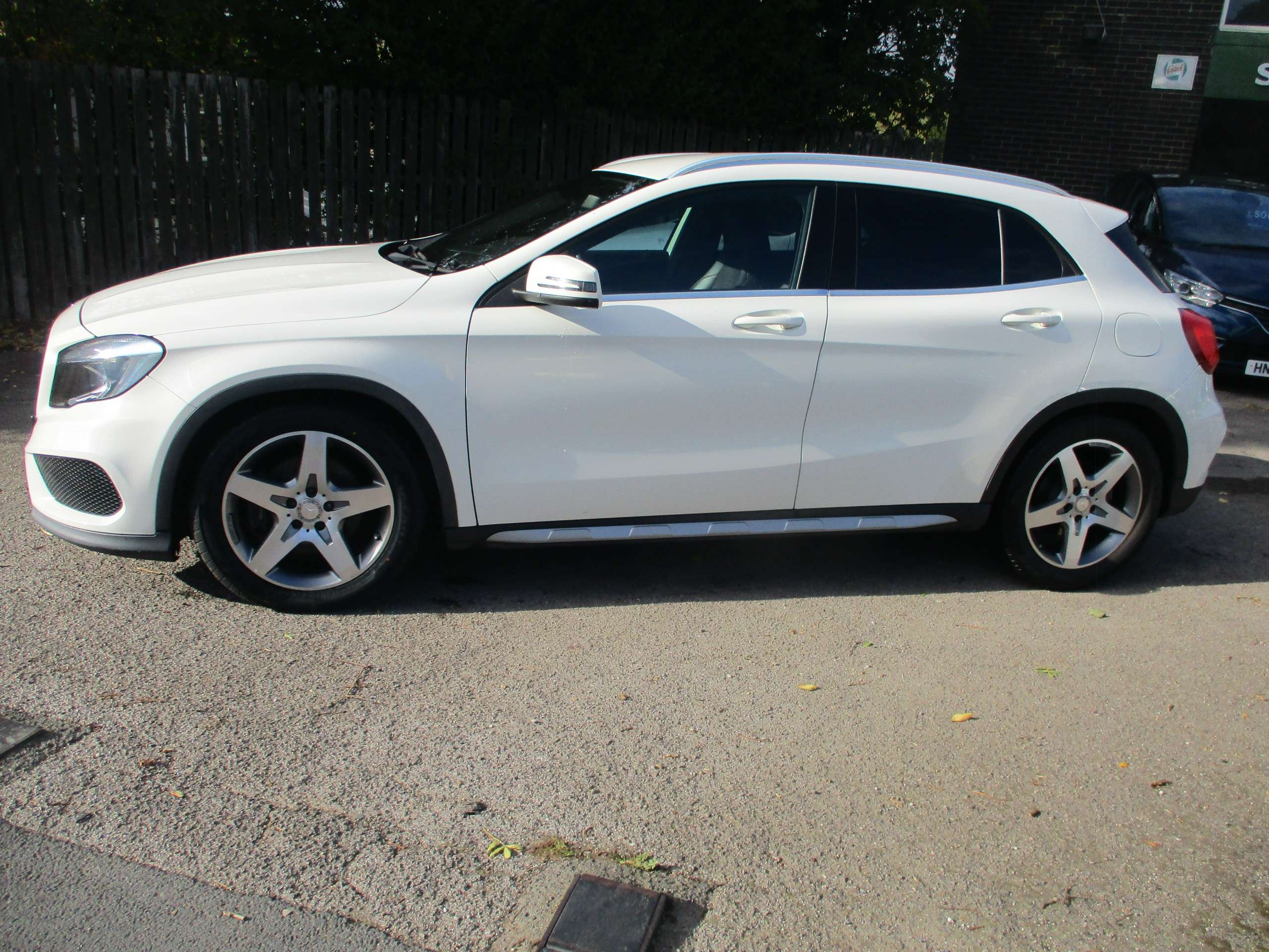 A 2015 MERCEDES-BENZ GLA 2.1 GLA220 CDI AMG Line SUV 5dr Diesel 7G-DCT 4MATIC Euro 6 (s/s) (170 ps) A 2015 MERCEDES-BENZ GLA 2.1 GLA220 CDI AMG Line SUV 5dr Diesel 7G-DCT 4MATIC Euro 6 (s/s) (170 ps)