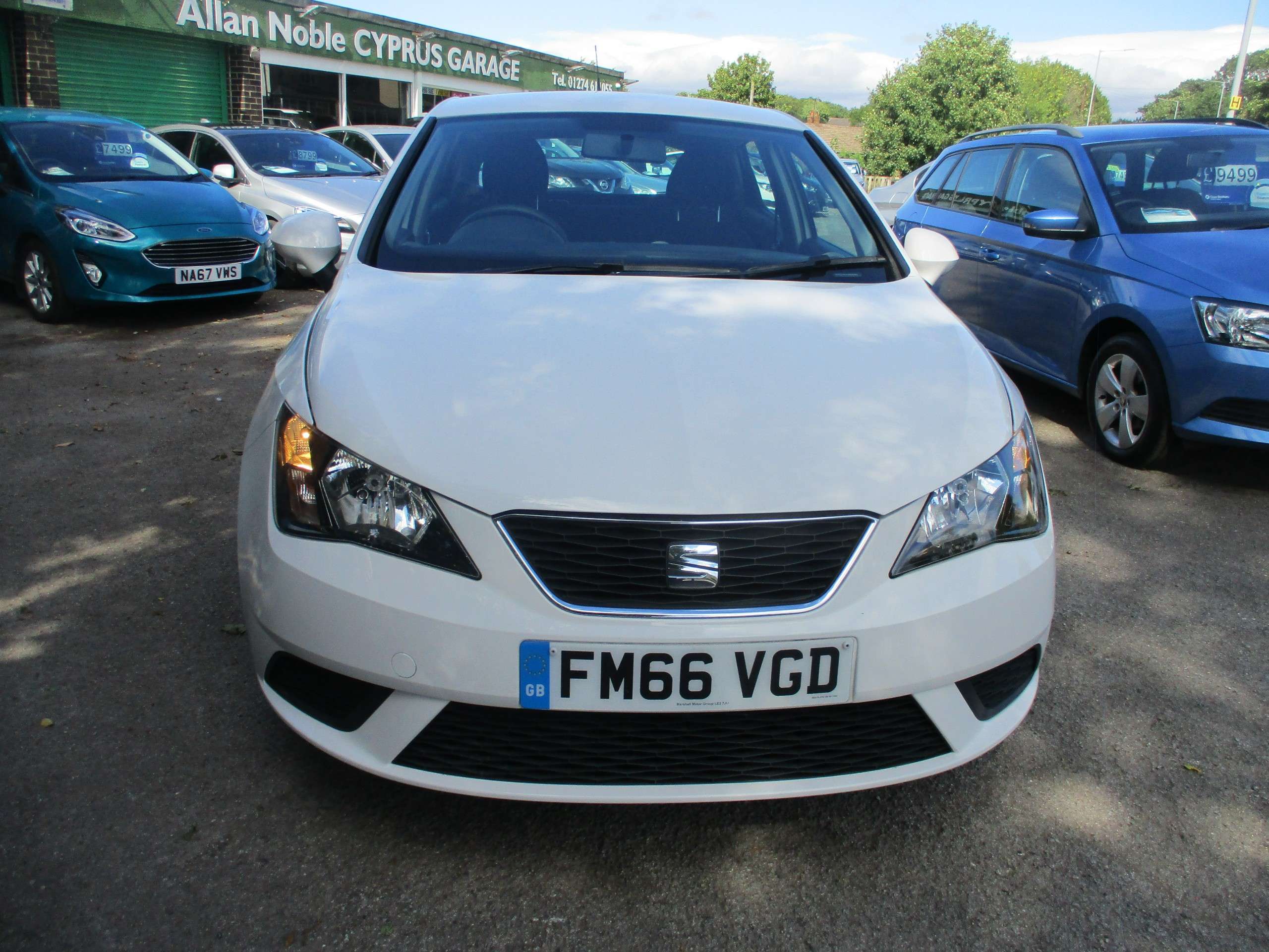 A 2017 SEAT IBIZA 1.0 SOL Hatchback 5dr Petrol Manual Euro 6 (75 ps) A 2017 SEAT IBIZA 1.0 SOL Hatchback 5dr Petrol Manual Euro 6 (75 ps)