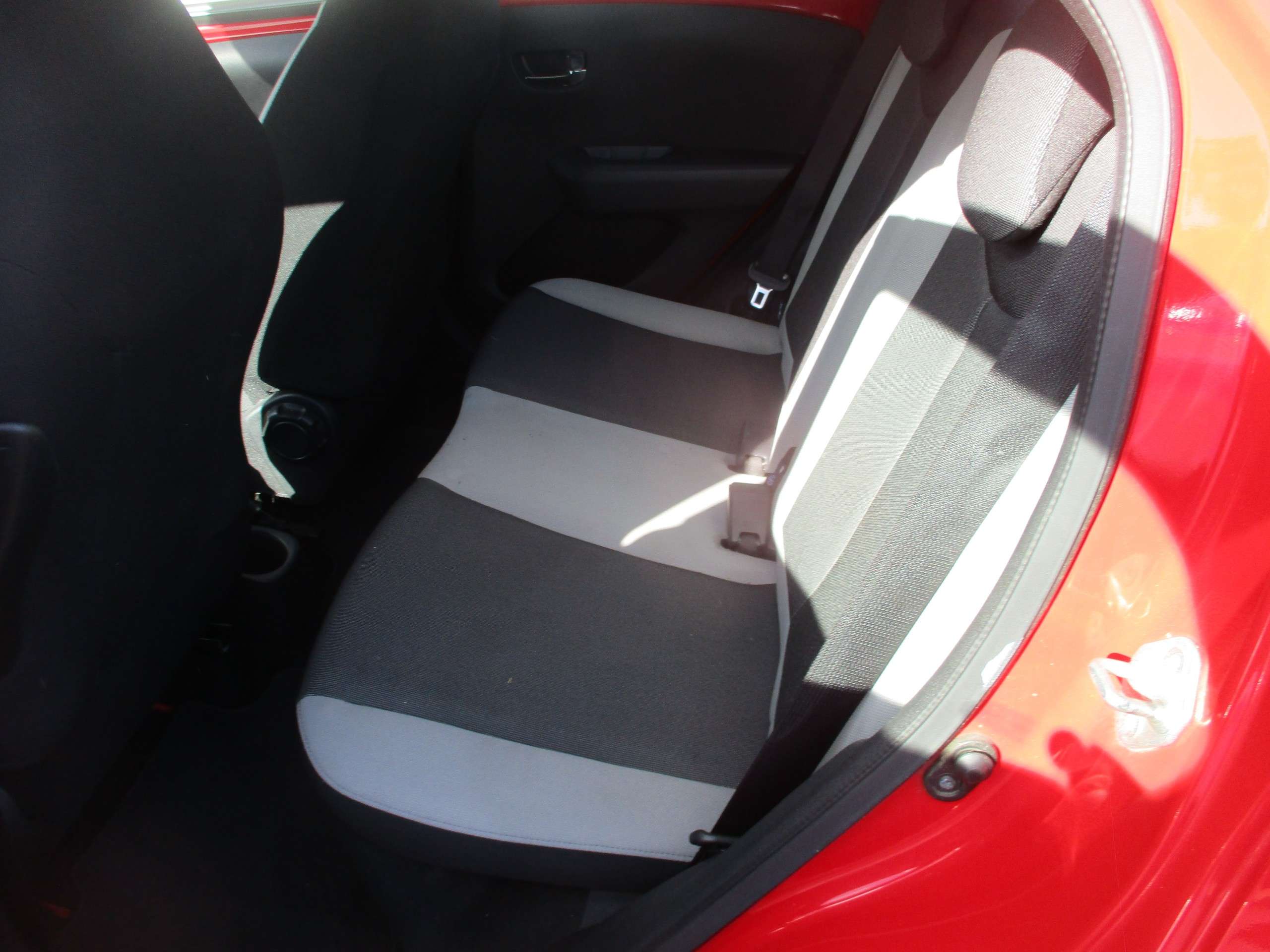 2017 TOYOTA AYGO 2017 TOYOTA AYGO