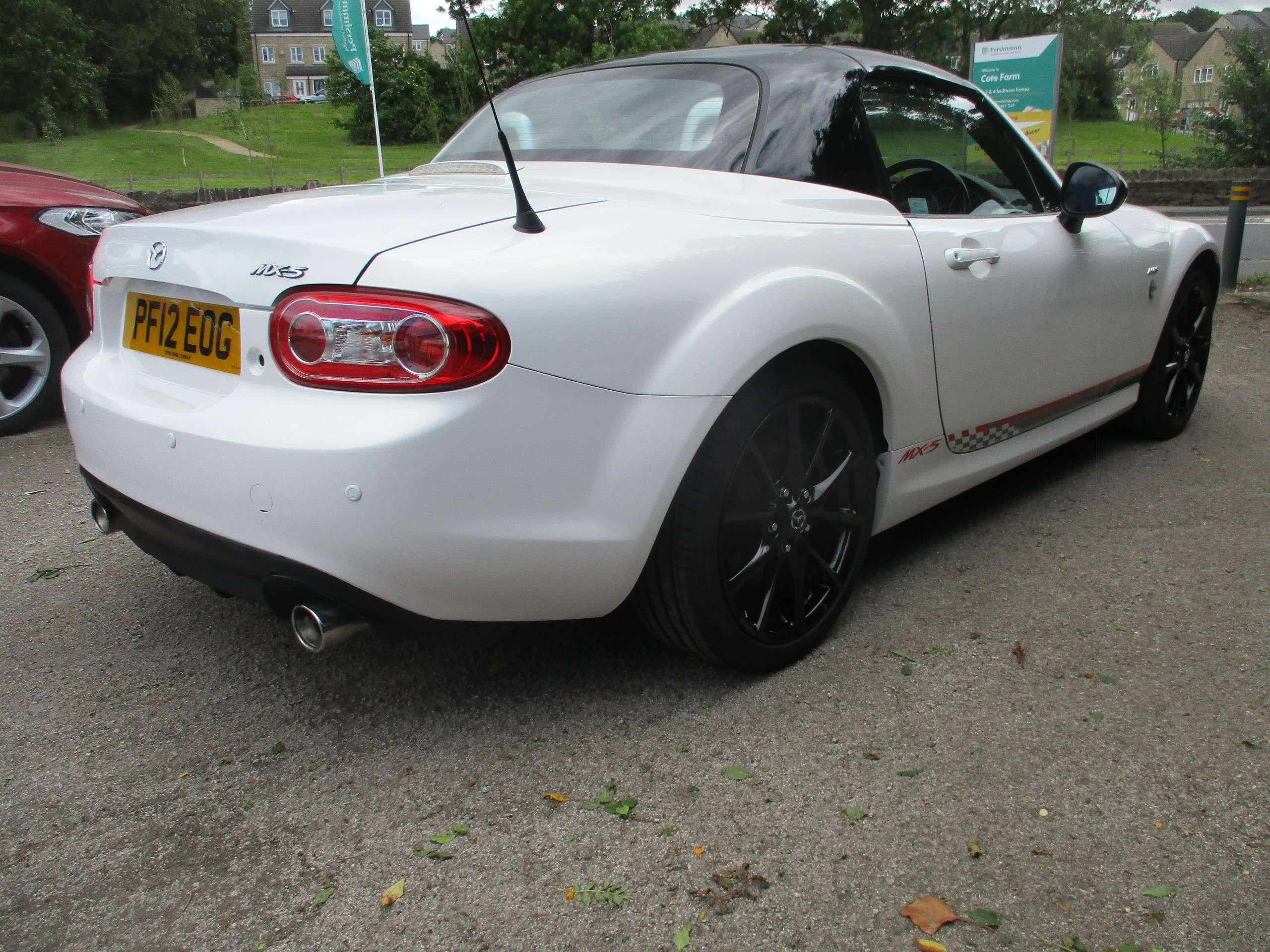 2012 MAZDA MX-5 2012 MAZDA MX-5