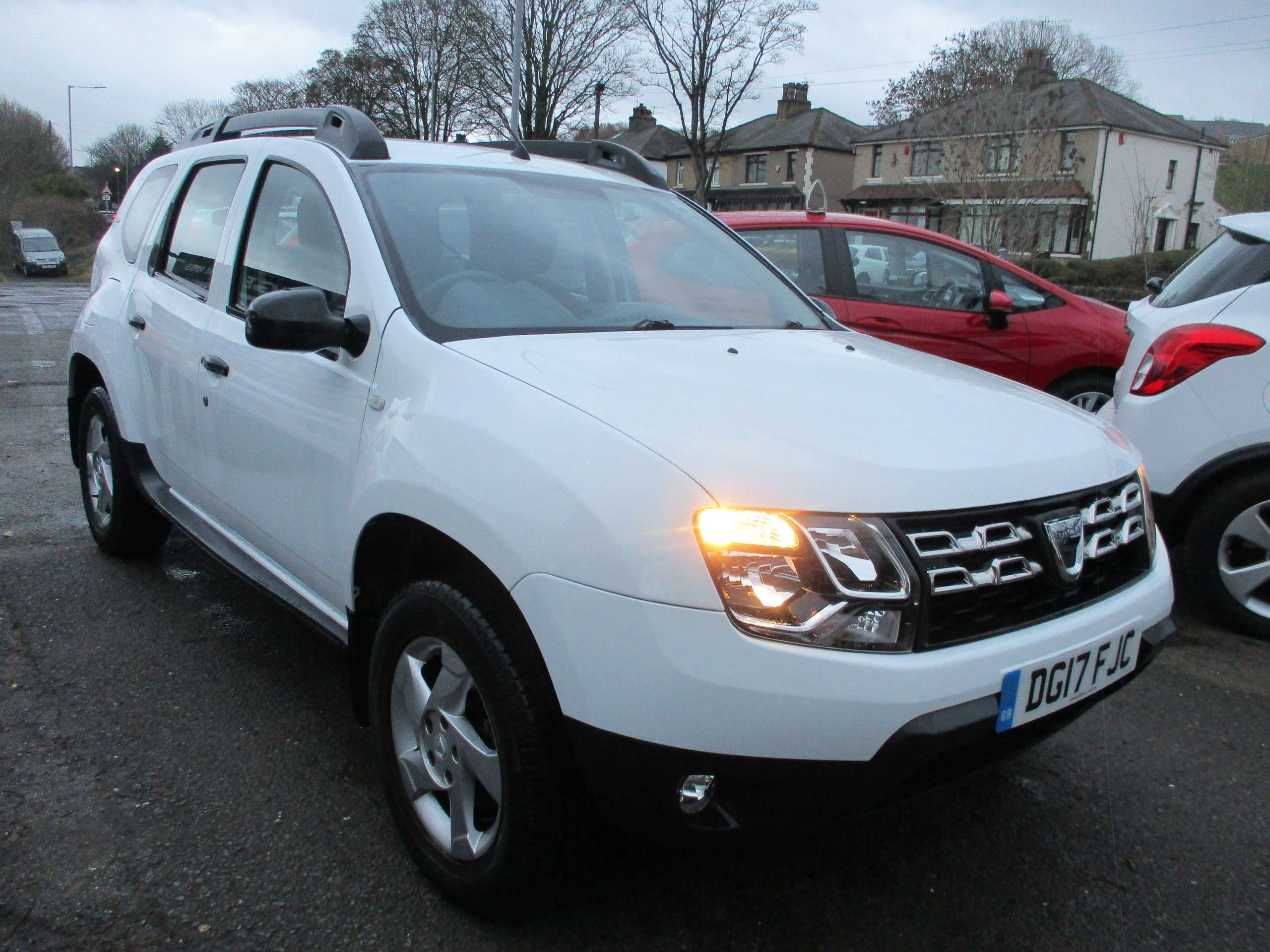 A 2017 DACIA DUSTER 1.6 SCe Ambiance Prime SUV 5dr Petrol Manual Euro 6 (s/s) (115 ps) A 2017 DACIA DUSTER 1.6 SCe Ambiance Prime SUV 5dr Petrol Manual Euro 6 (s/s) (115 ps)