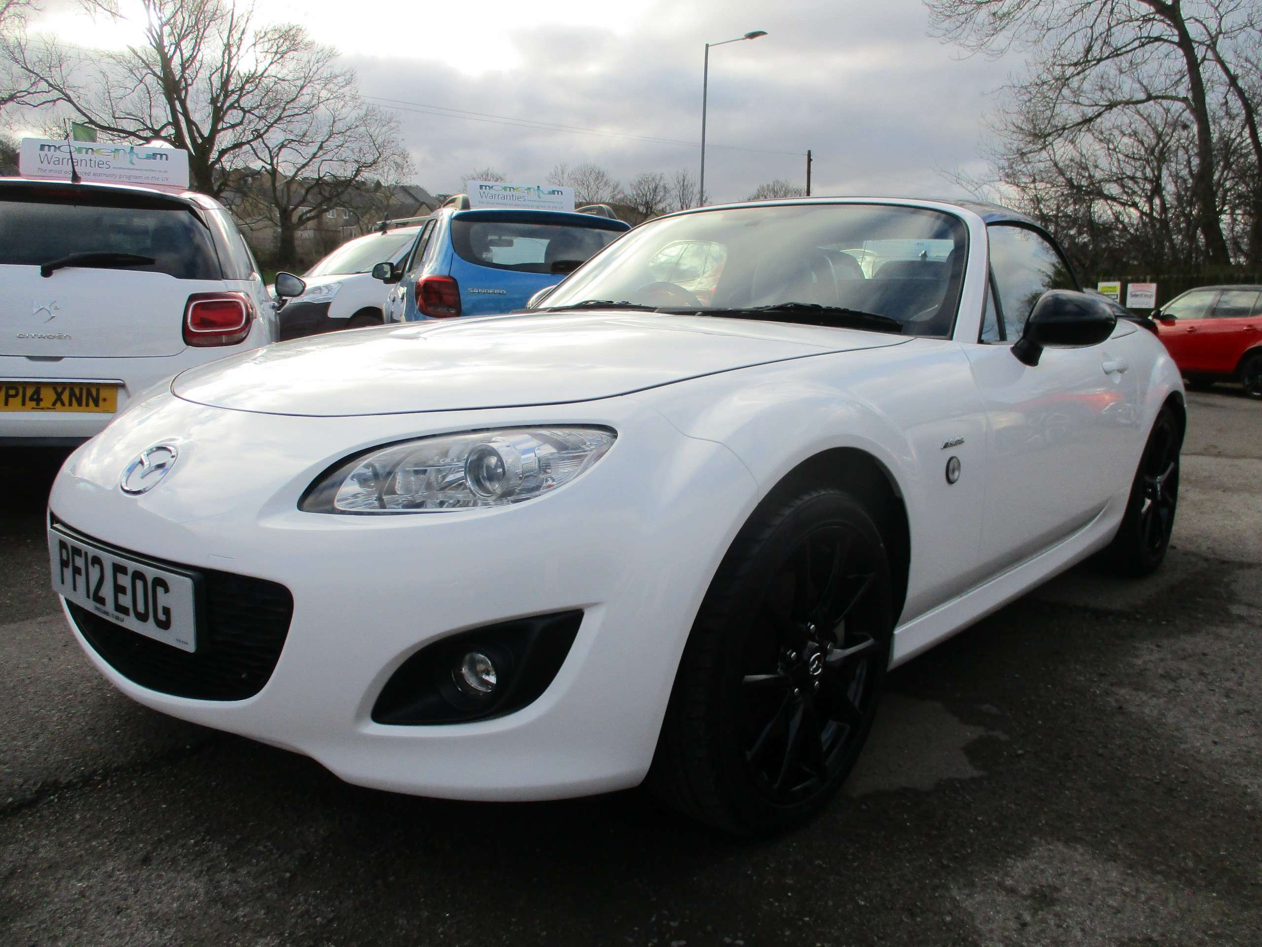 A 2012 MAZDA MX-5 2.0i Kuro Roadster 2dr Petrol Manual Euro 5 (160 ps) A 2012 MAZDA MX-5 2.0i Kuro Roadster 2dr Petrol Manual Euro 5 (160 ps)