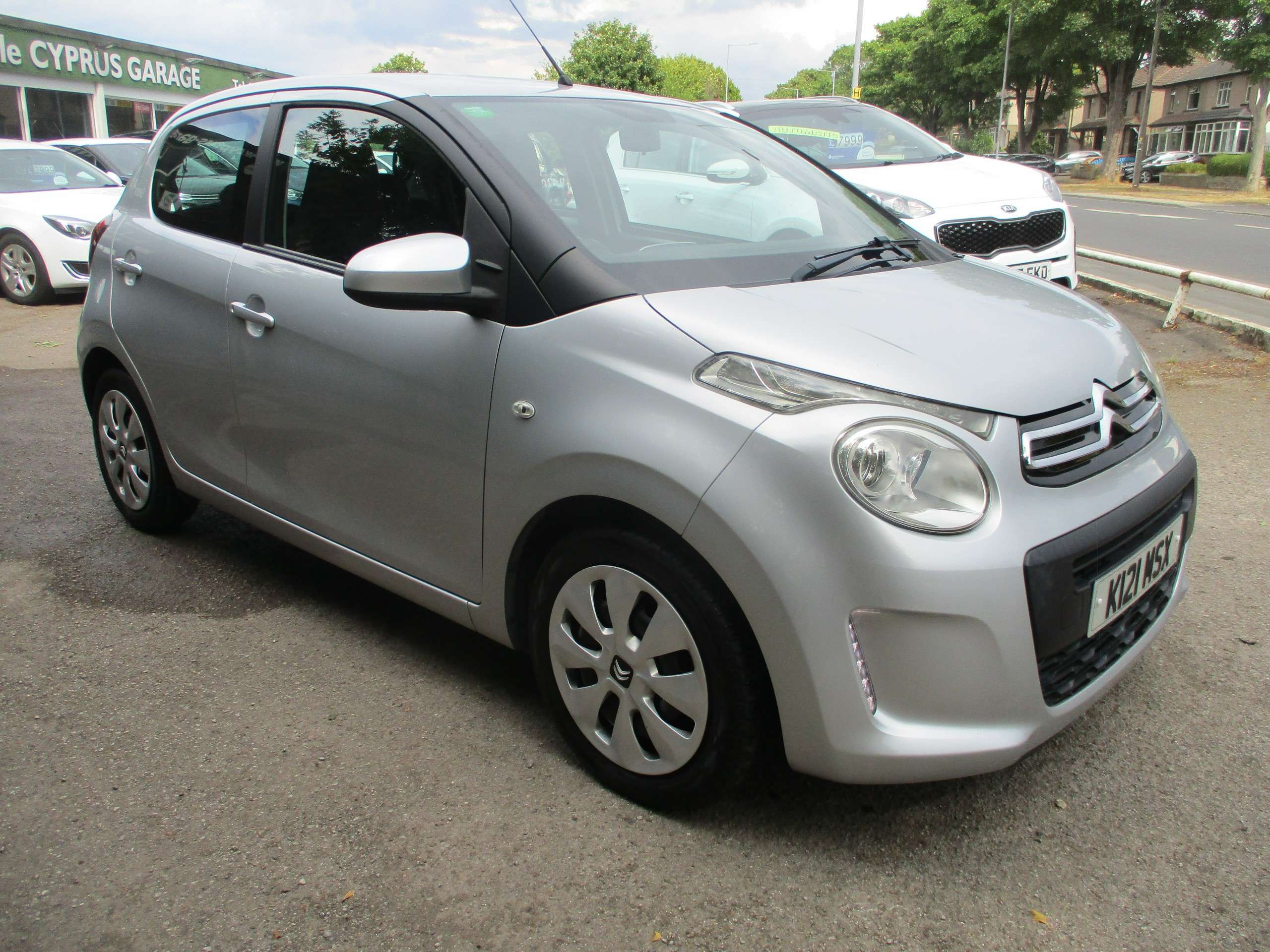 A 2018 CITROEN C1 1.2 PureTech Feel Hatchback 5dr Petrol Manual Euro 6 (82 ps) A 2018 CITROEN C1 1.2 PureTech Feel Hatchback 5dr Petrol Manual Euro 6 (82 ps)