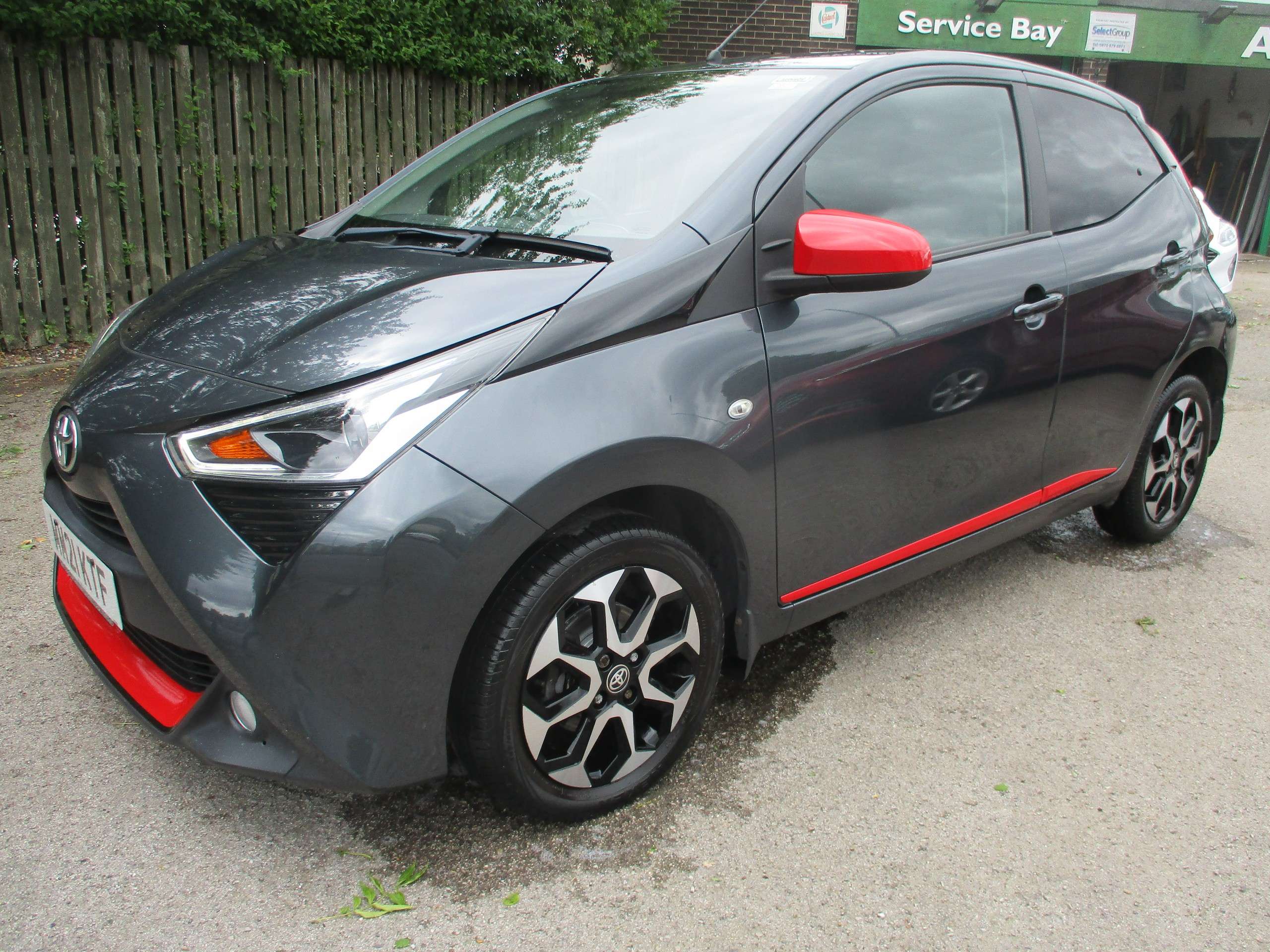 A 2021 TOYOTA AYGO 1.0 VVT-i x-trend Hatchback 5dr Petrol Manual Euro 6 (Safety Sense) (71 ps) A 2021 TOYOTA AYGO 1.0 VVT-i x-trend Hatchback 5dr Petrol Manual Euro 6 (Safety Sense) (71 ps)