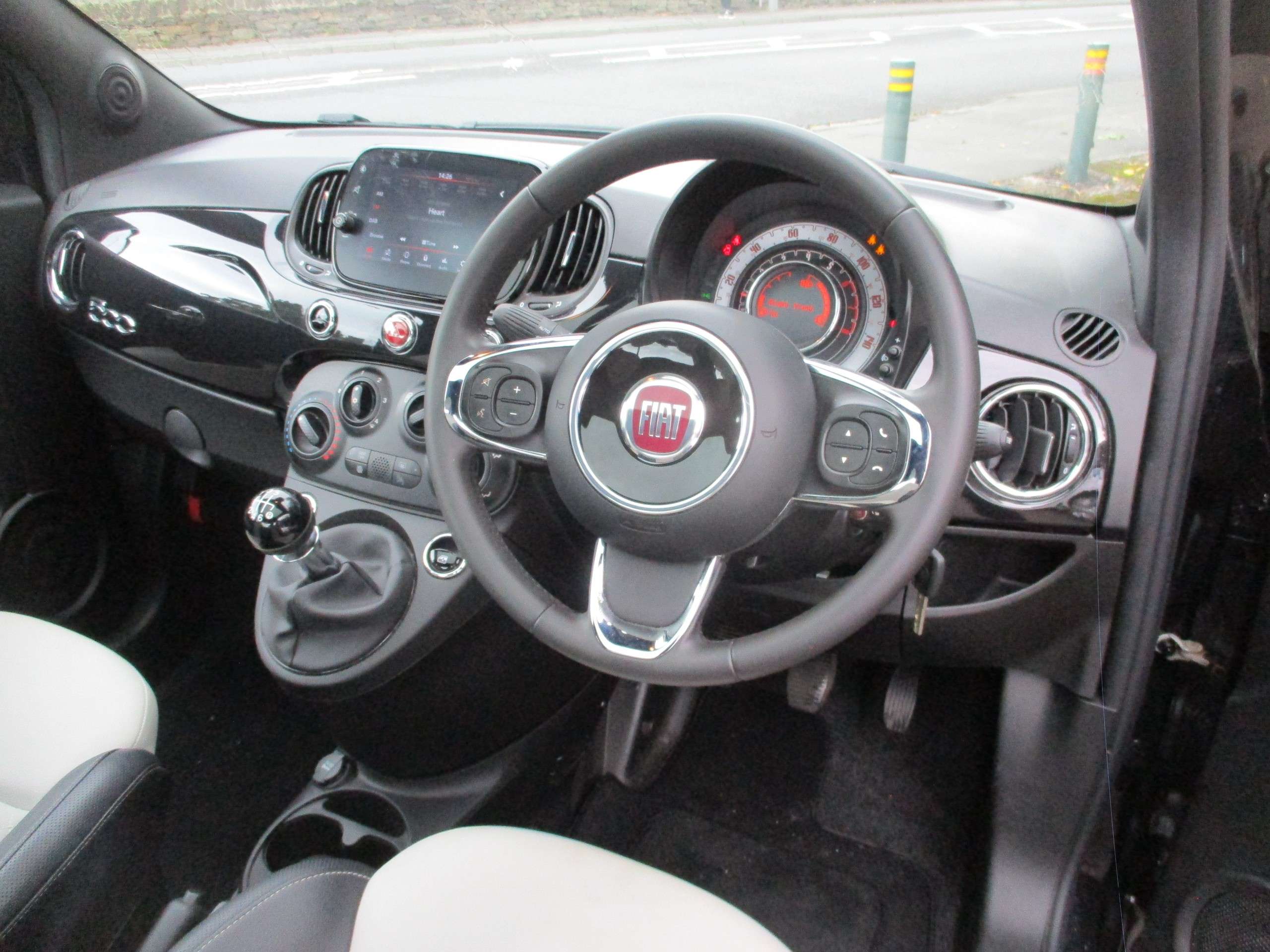 2021 FIAT 500 2021 FIAT 500