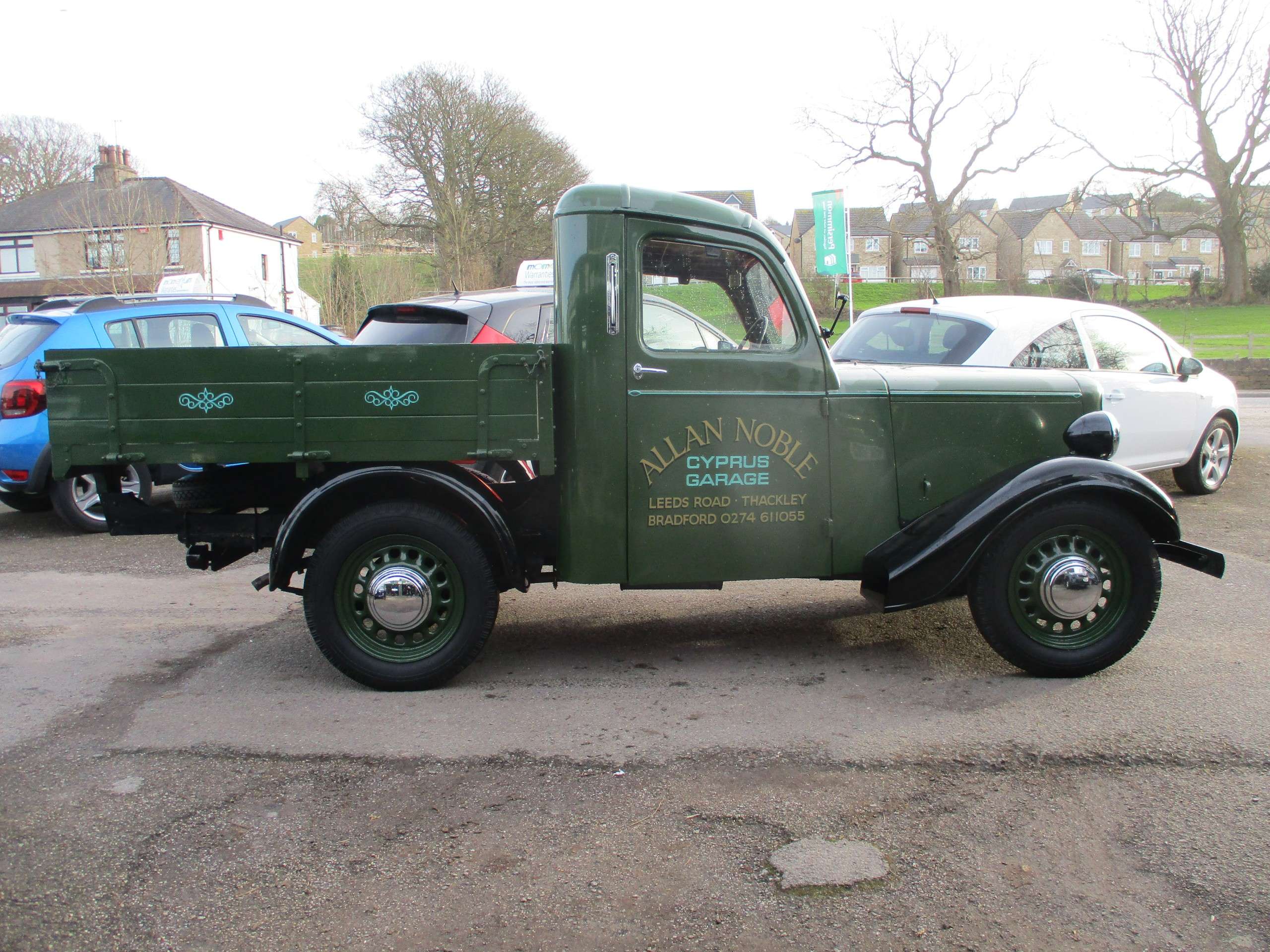 A 1952 JOWETT BRADFORD lorry A 1952 JOWETT BRADFORD lorry
