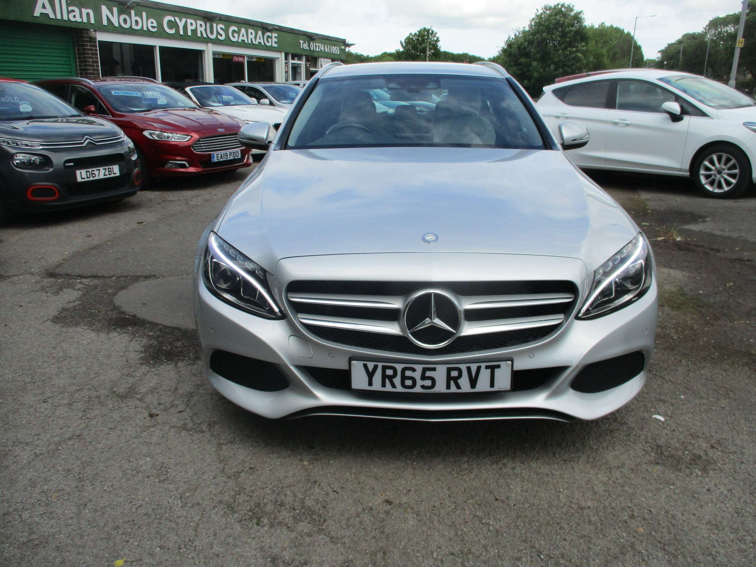 A 2015 MERCEDES-BENZ C CLASS 2.1 C220d Sport Estate 5dr Diesel 7G-Tronic+ Euro 6 (s/s) (170 ps) A 2015 MERCEDES-BENZ C CLASS 2.1 C220d Sport Estate 5dr Diesel 7G-Tronic+ Euro 6 (s/s) (170 ps)