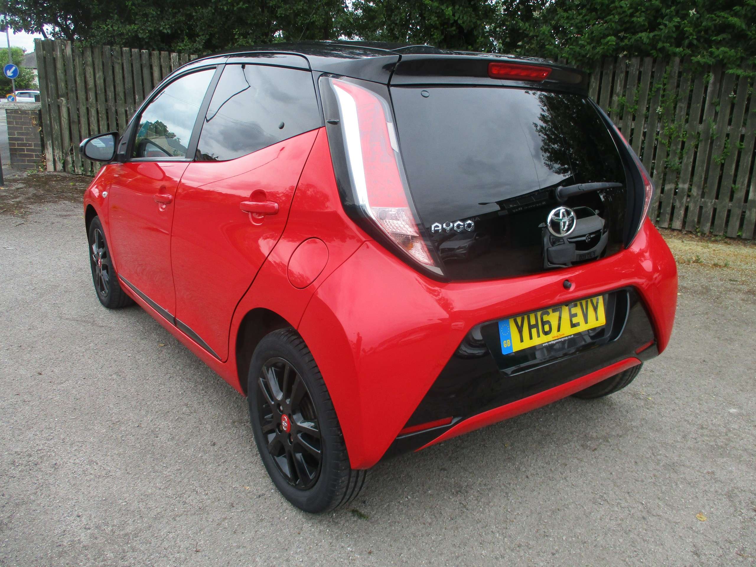 2017 TOYOTA AYGO 2017 TOYOTA AYGO