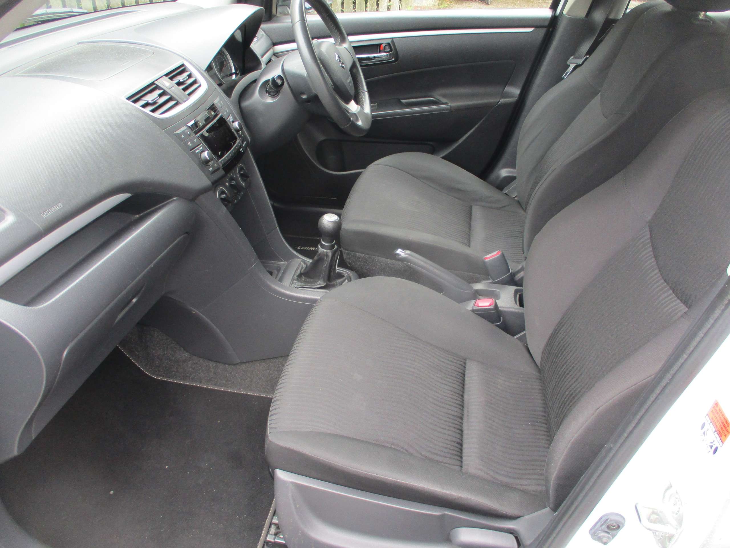 2012 SUZUKI SWIFT 2012 SUZUKI SWIFT