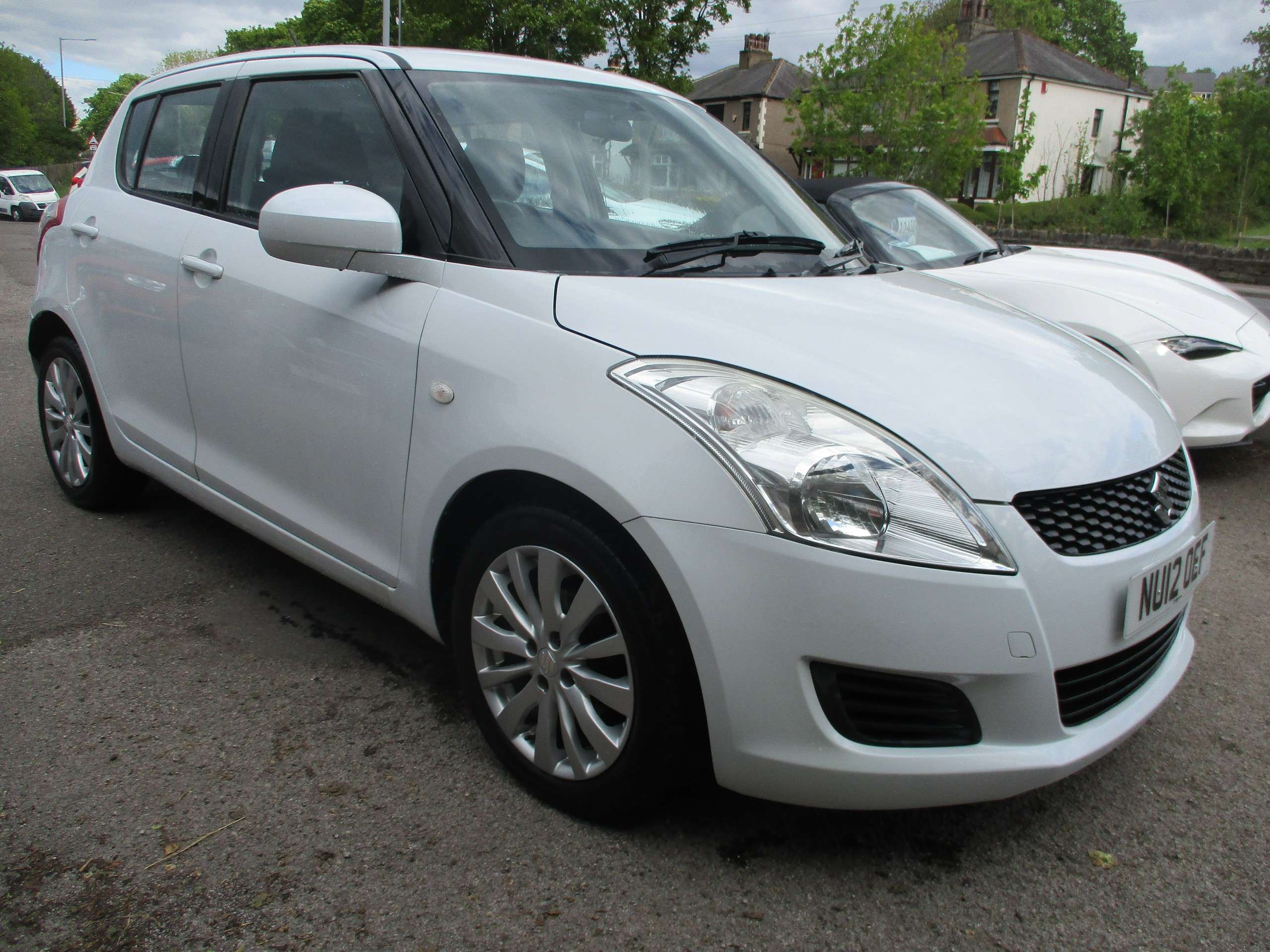 A 2012 SUZUKI SWIFT 1.2 SZ3 Hatchback 5dr Petrol Manual Euro 5 (94 ps) A 2012 SUZUKI SWIFT 1.2 SZ3 Hatchback 5dr Petrol Manual Euro 5 (94 ps)