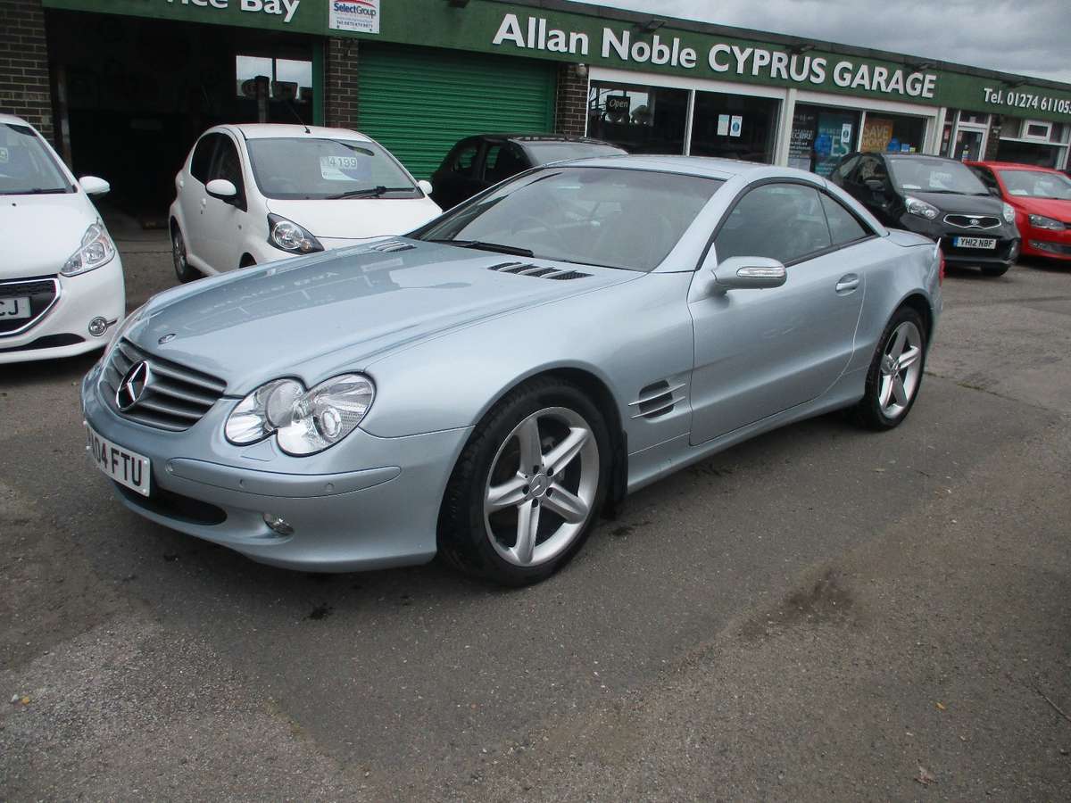 Check out this Mercedes Sl 2004 Petrol Automatic