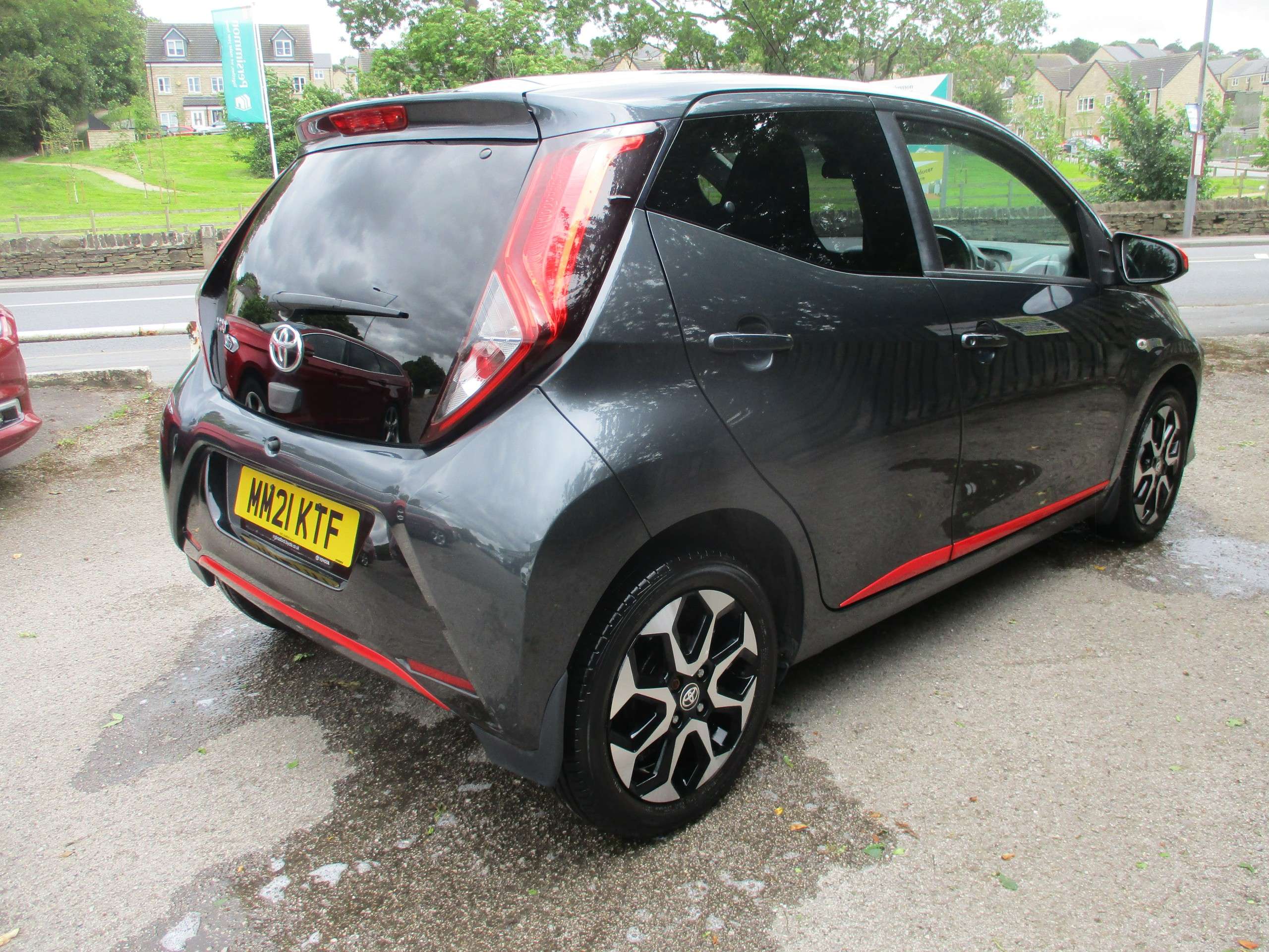 2021 TOYOTA AYGO 2021 TOYOTA AYGO