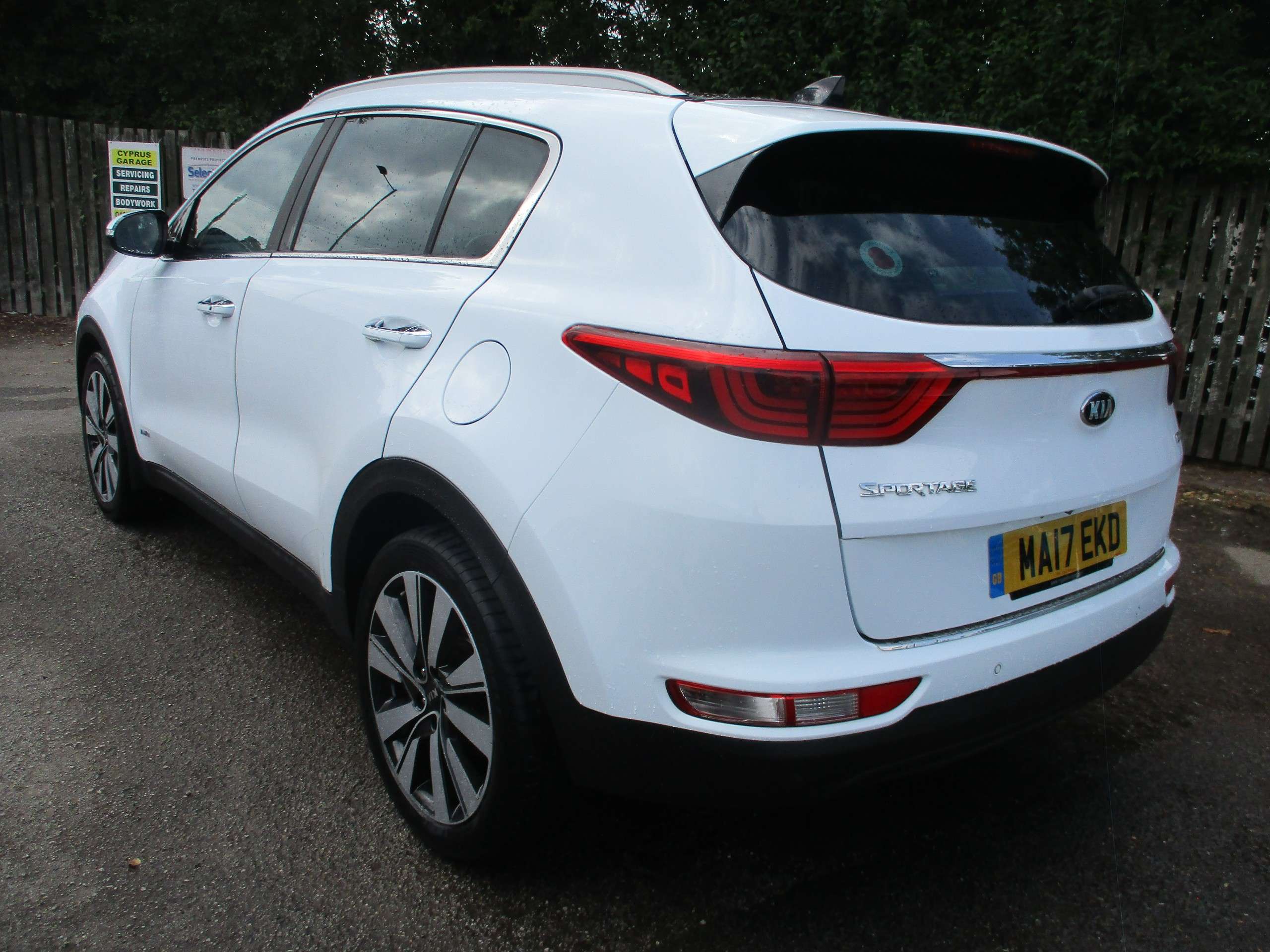 2017 KIA SPORTAGE 2017 KIA SPORTAGE
