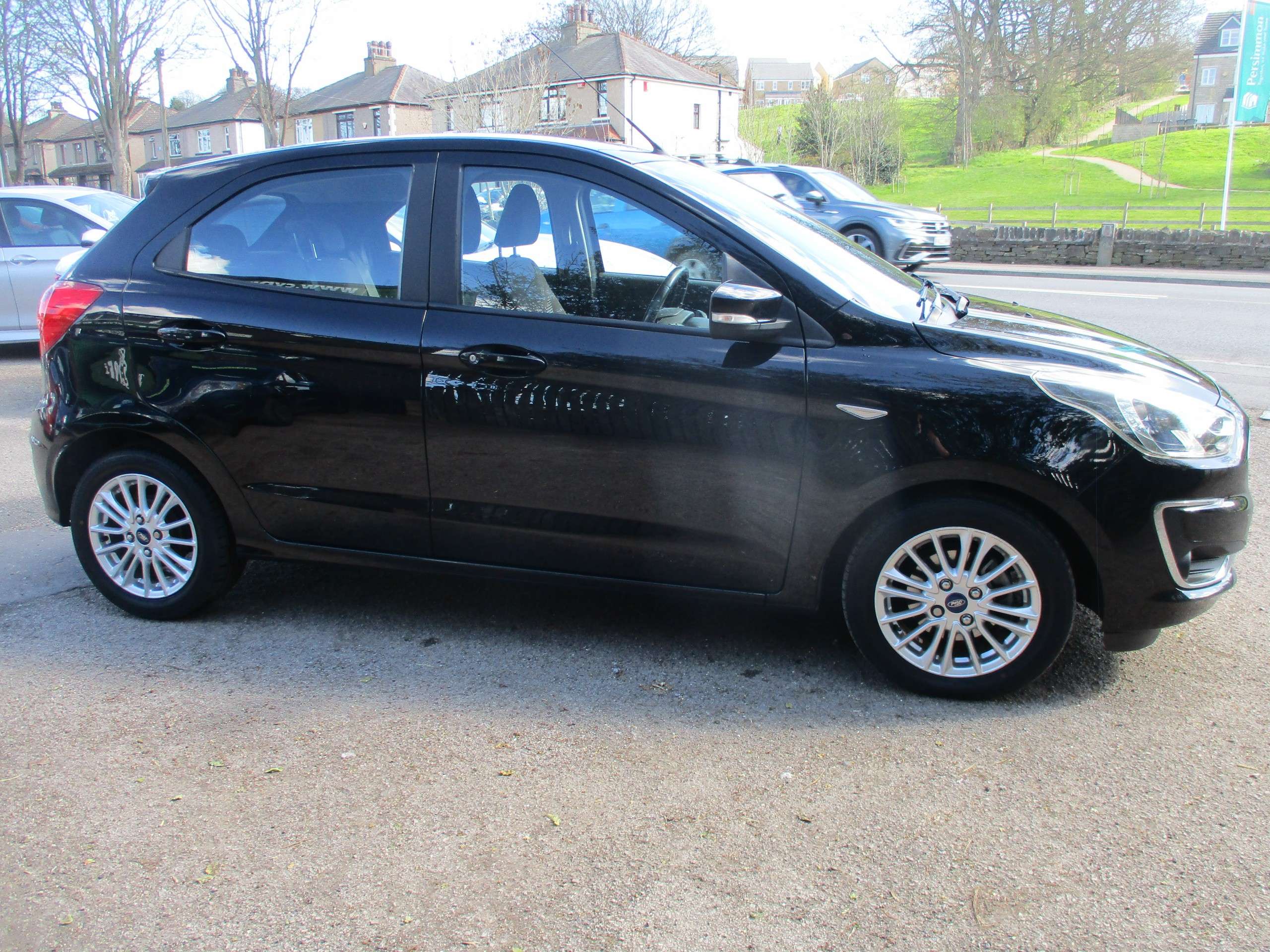 A 2019 FORD KA+ 1.2 Ti-VCT Zetec Hatchback 5dr Petrol Manual Euro 6 (s/s) (70 ps) A 2019 FORD KA+ 1.2 Ti-VCT Zetec Hatchback 5dr Petrol Manual Euro 6 (s/s) (70 ps)