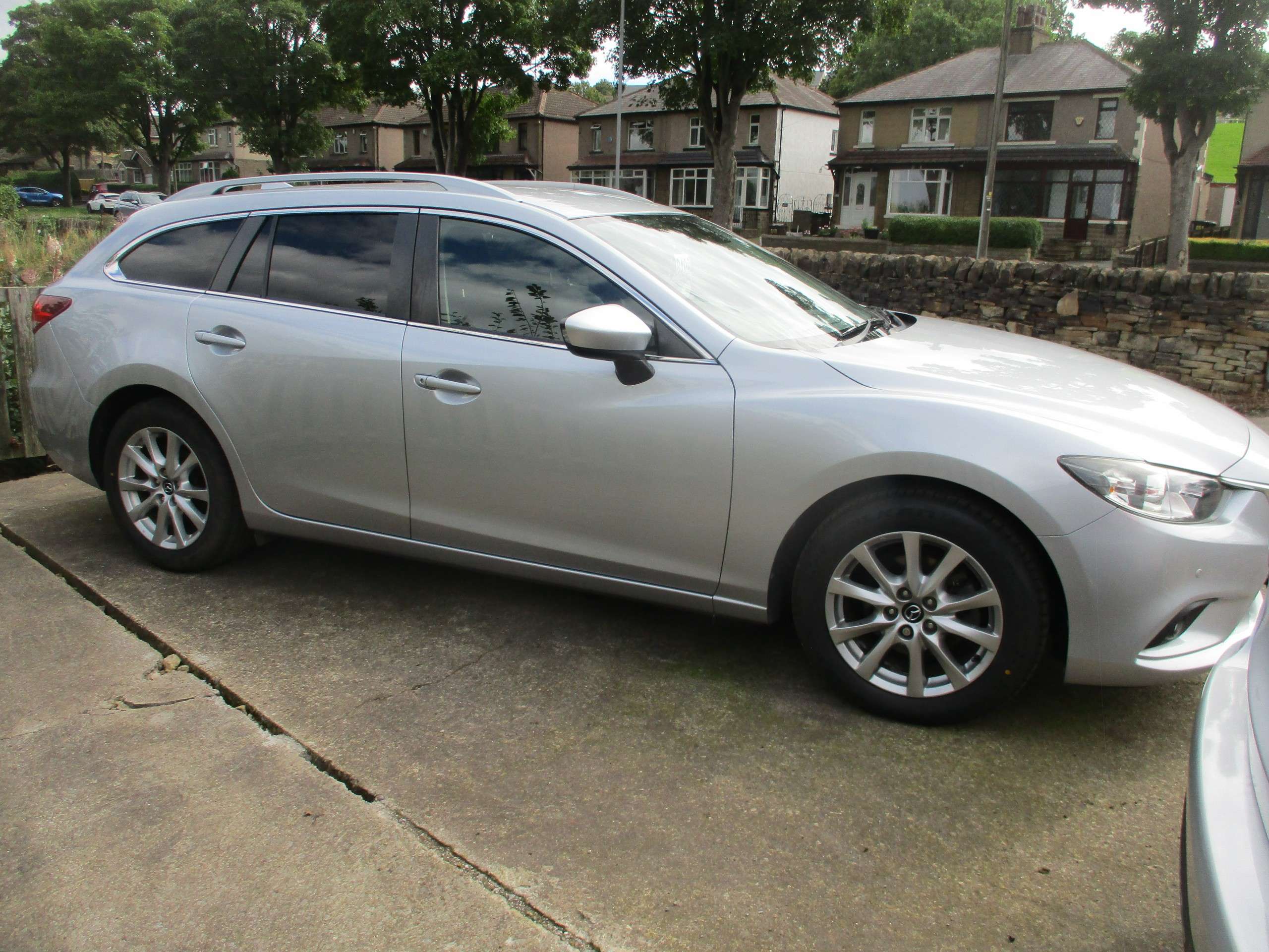 A 2016 MAZDA 6 2.2 SKYACTIV-D SE-L Nav Tourer 5dr Diesel Manual Euro 6 (s/s) (150 ps) A 2016 MAZDA 6 2.2 SKYACTIV-D SE-L Nav Tourer 5dr Diesel Manual Euro 6 (s/s) (150 ps)