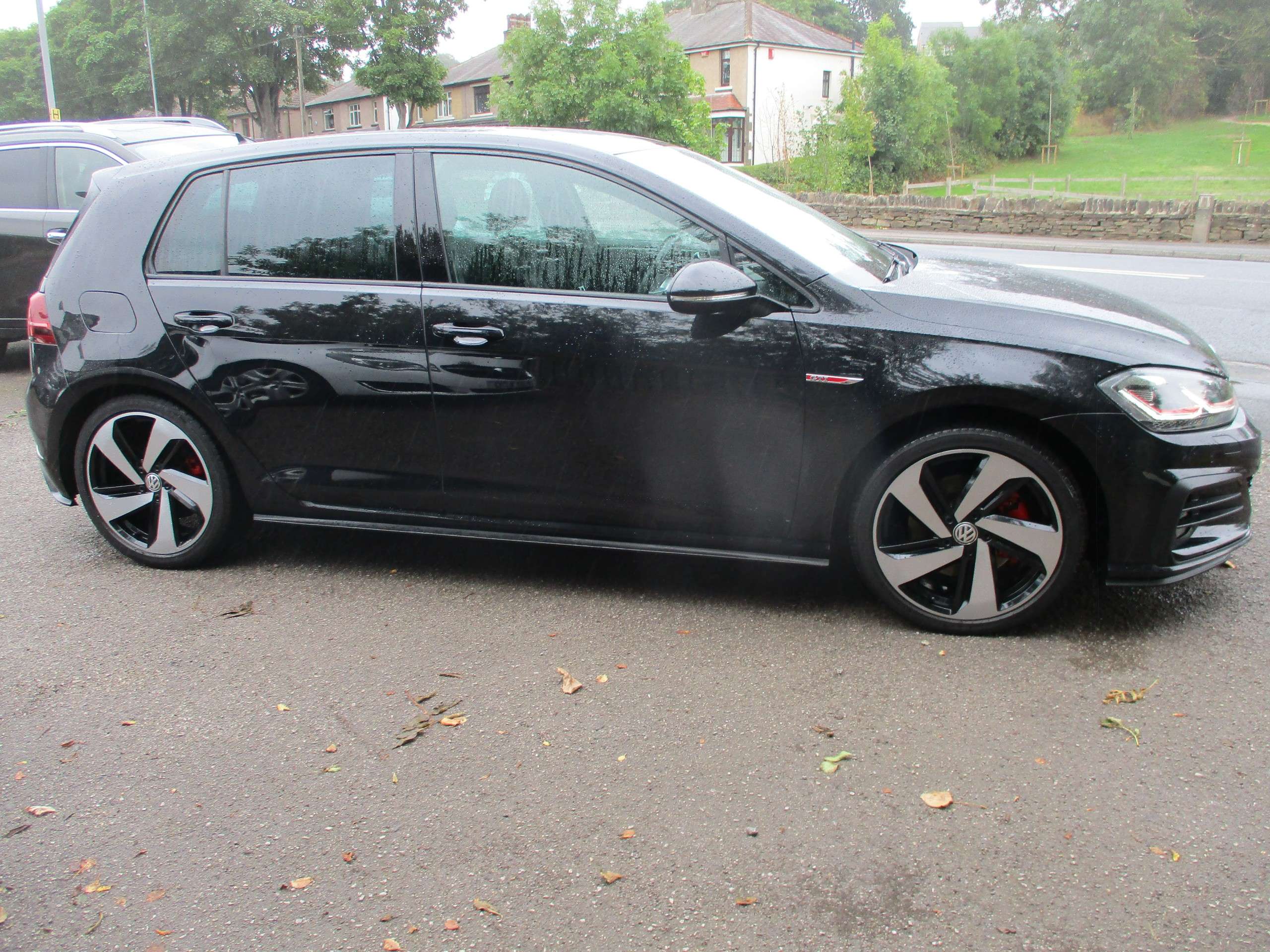 A 2017 VOLKSWAGEN GOLF 2.0 TSI GTI Hatchback 5dr Petrol DSG Euro 6 (s/s) (230 ps) A 2017 VOLKSWAGEN GOLF 2.0 TSI GTI Hatchback 5dr Petrol DSG Euro 6 (s/s) (230 ps)
