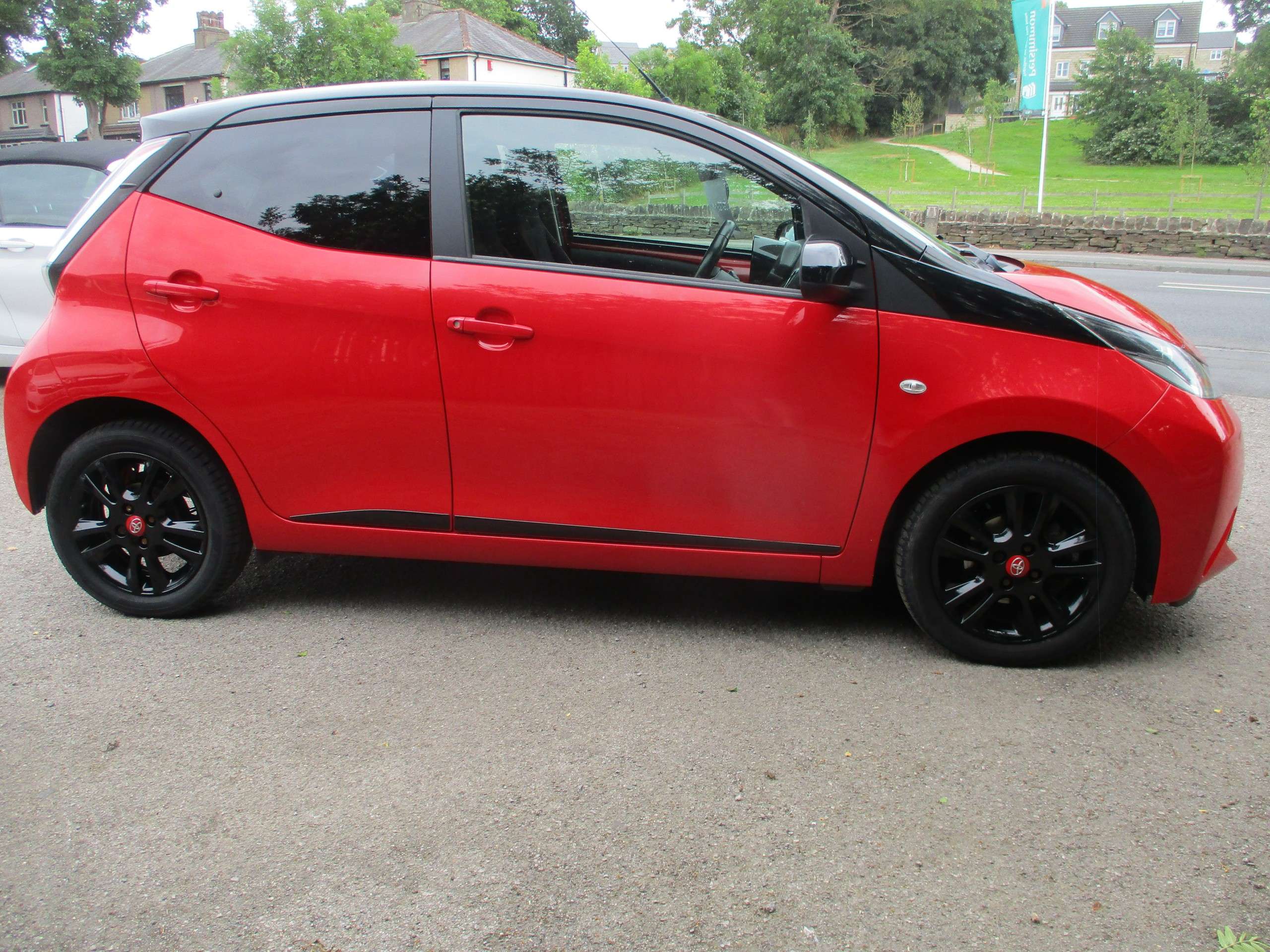 2017 TOYOTA AYGO 2017 TOYOTA AYGO