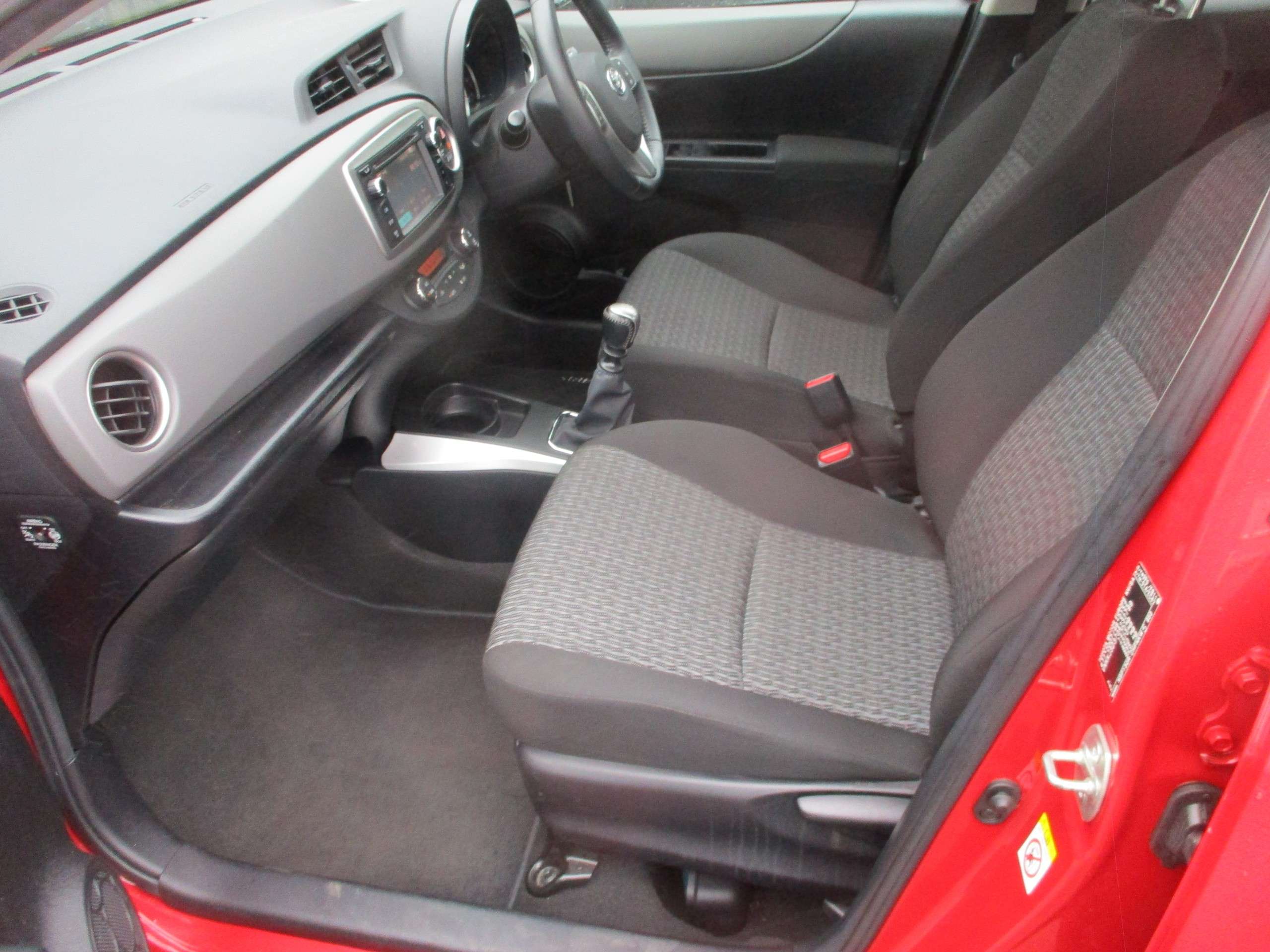 2014 TOYOTA YARIS 2014 TOYOTA YARIS