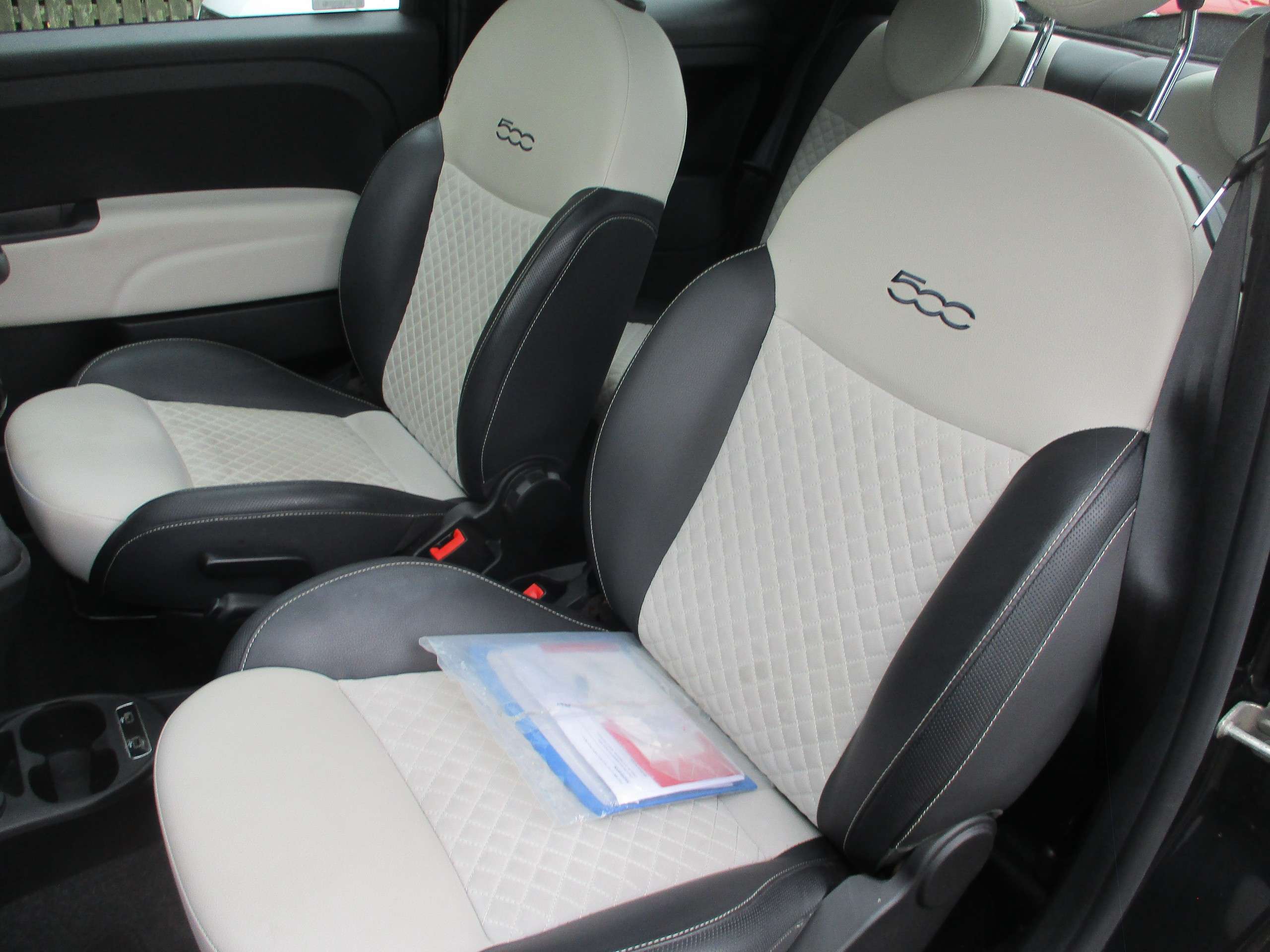 2021 FIAT 500 2021 FIAT 500