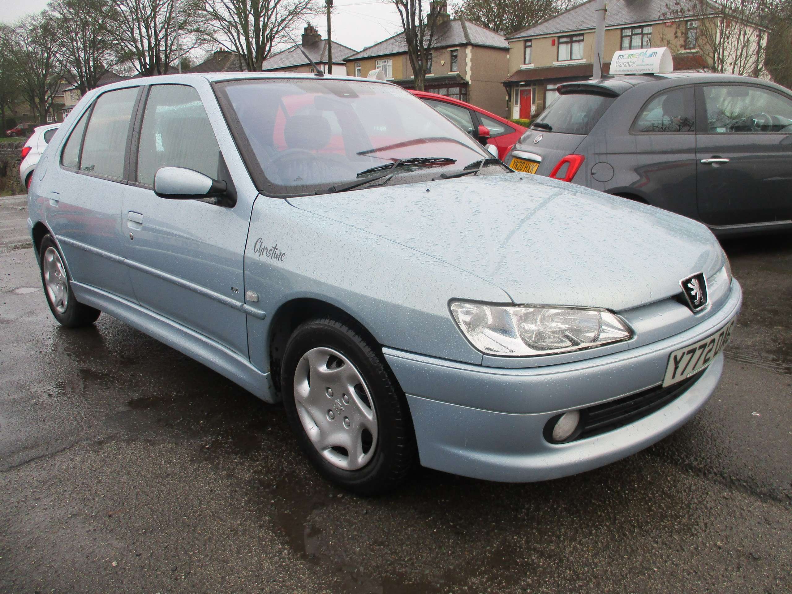 A 2001 PEUGEOT 306 1.9D LX Hatchback 5dr Diesel Manual (sunroof) (164 g/km, 70 bhp) A 2001 PEUGEOT 306 1.9D LX Hatchback 5dr Diesel Manual (sunroof) (164 g/km, 70 bhp)