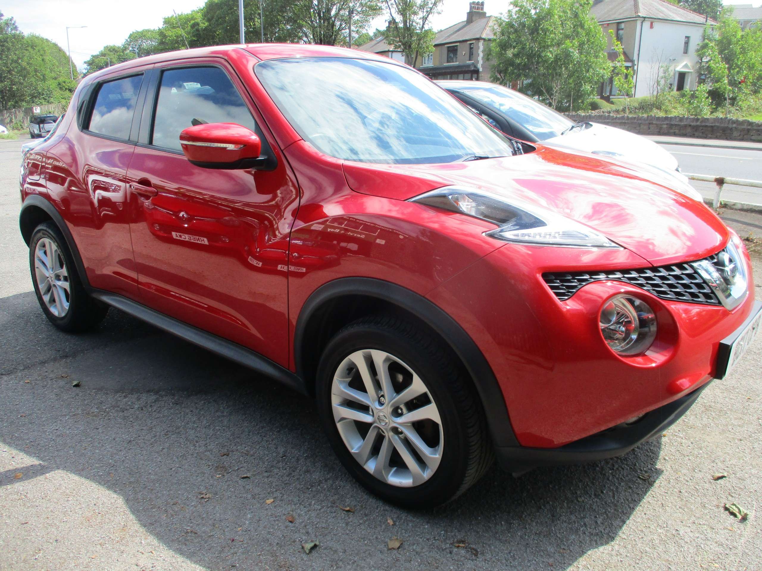 A 2017 NISSAN JUKE 1.2 DIG-T N-Connecta SUV 5dr Petrol Manual Euro 6 (s/s) (115 ps) A 2017 NISSAN JUKE 1.2 DIG-T N-Connecta SUV 5dr Petrol Manual Euro 6 (s/s) (115 ps)