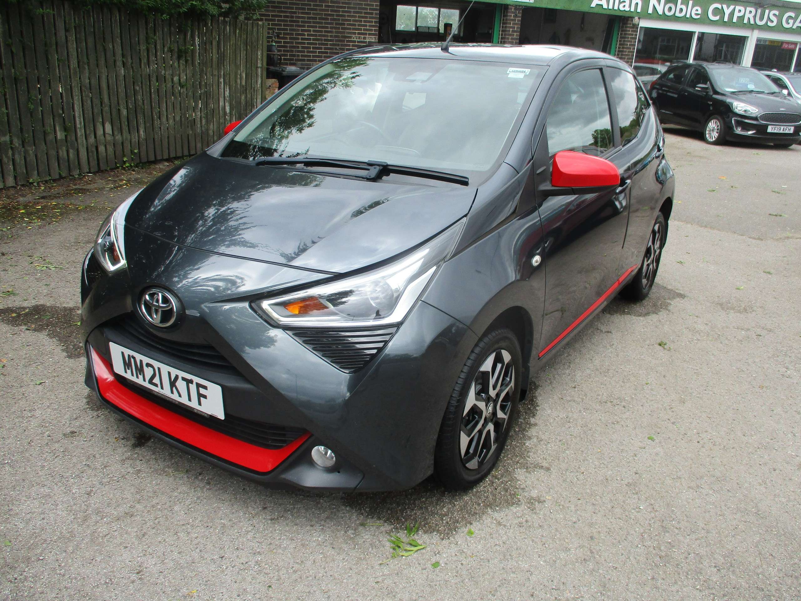 2021 TOYOTA AYGO 2021 TOYOTA AYGO